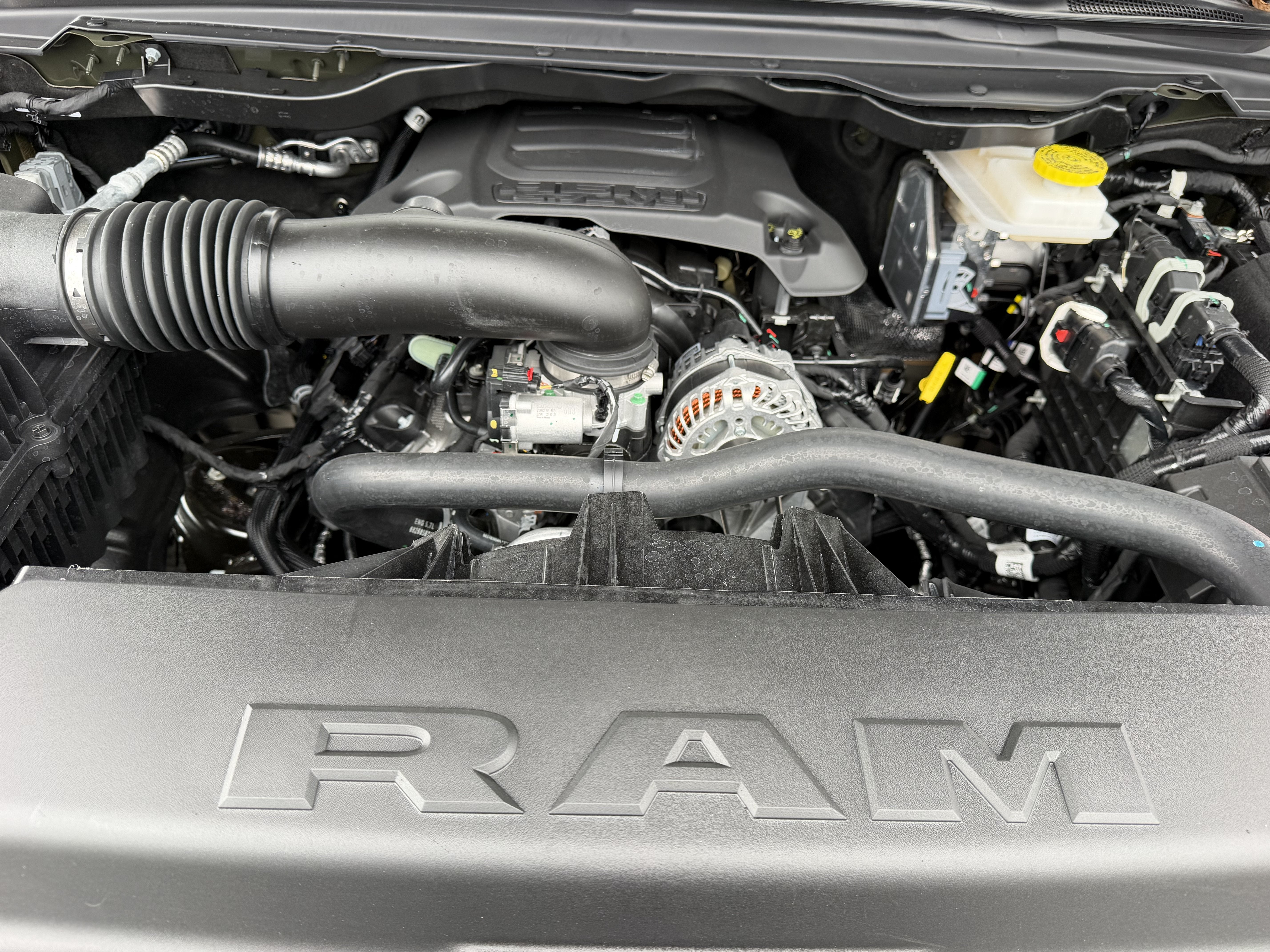 2027 RAM Ram 1500 RAM 1500 LARAMIE CREW CAB 4X4 5'7' BOX