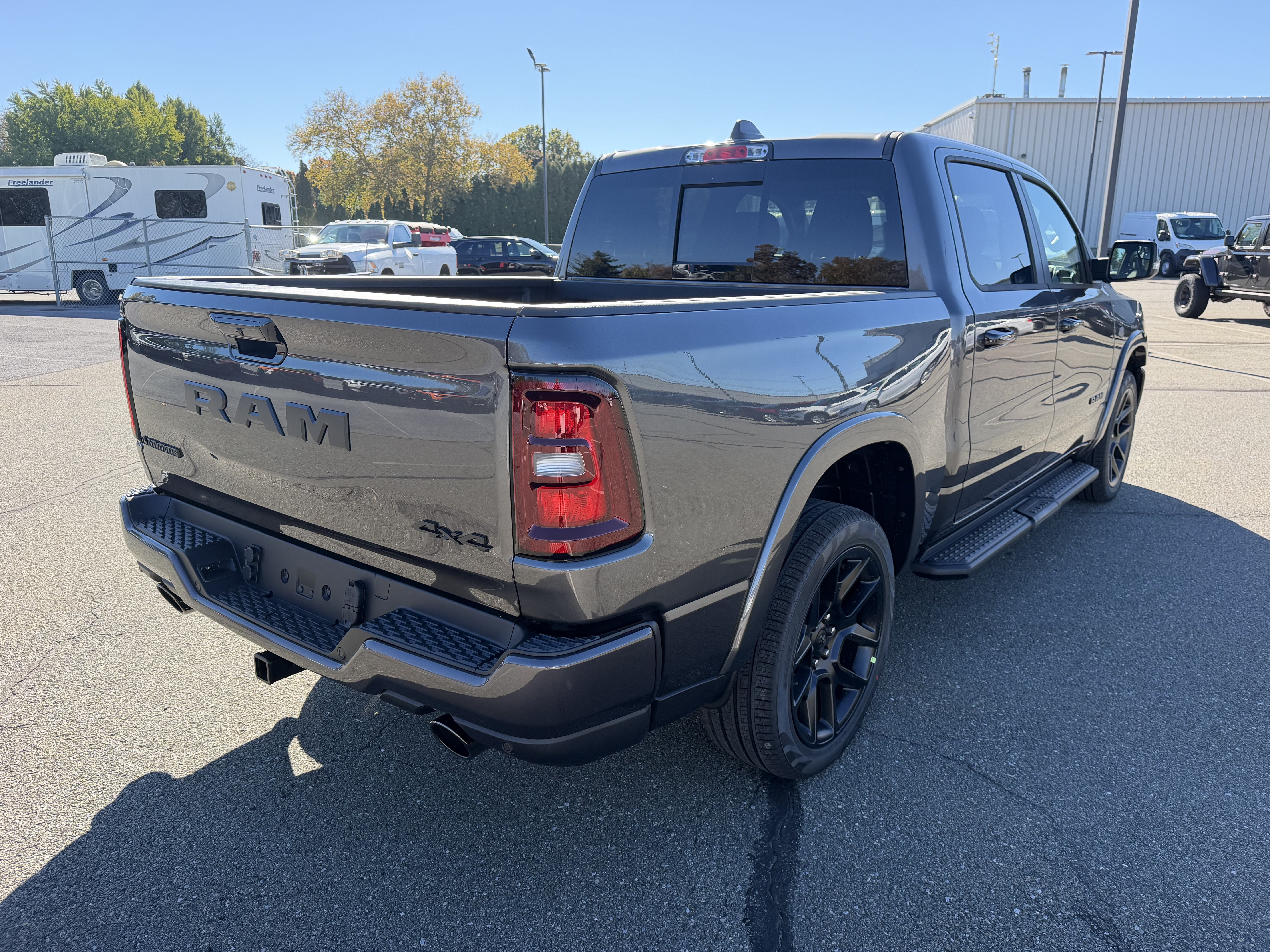 2027 RAM Ram 1500 RAM 1500 LARAMIE CREW CAB 4X4 5'7' BOX