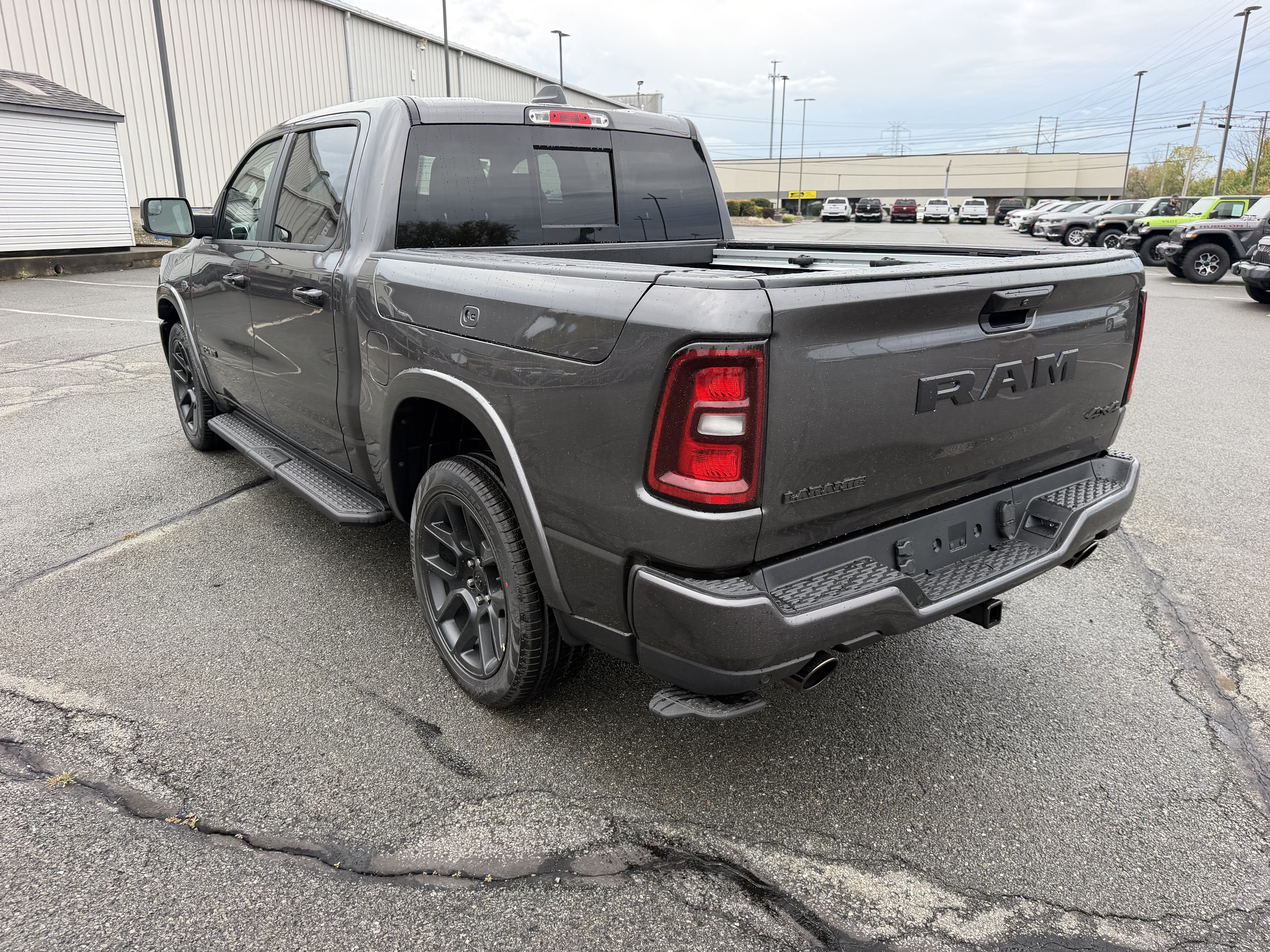 2027 RAM Ram 1500 RAM 1500 LARAMIE CREW CAB 4X4 5'7' BOX