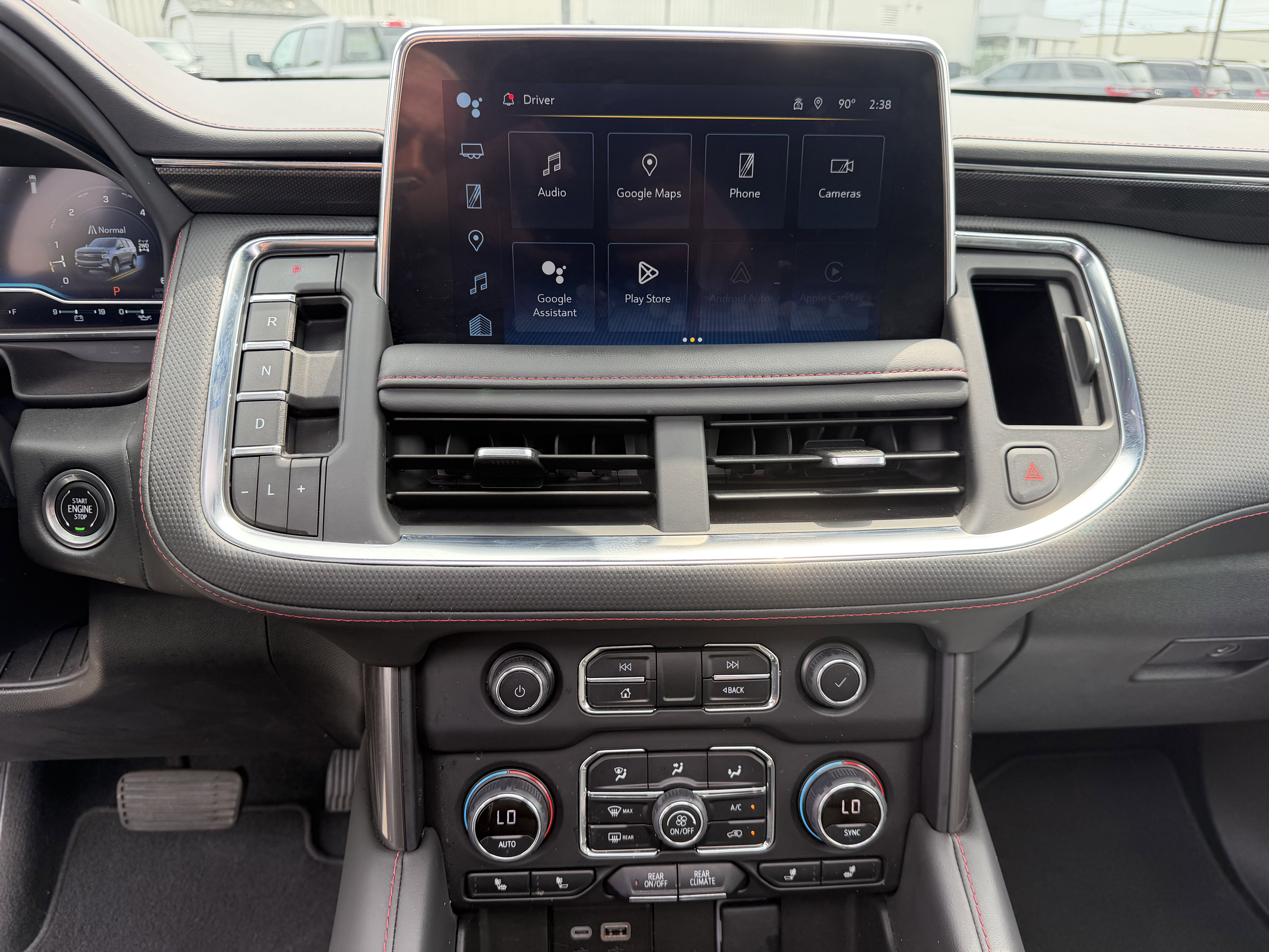 2023 Chevrolet Suburban 4WD RST