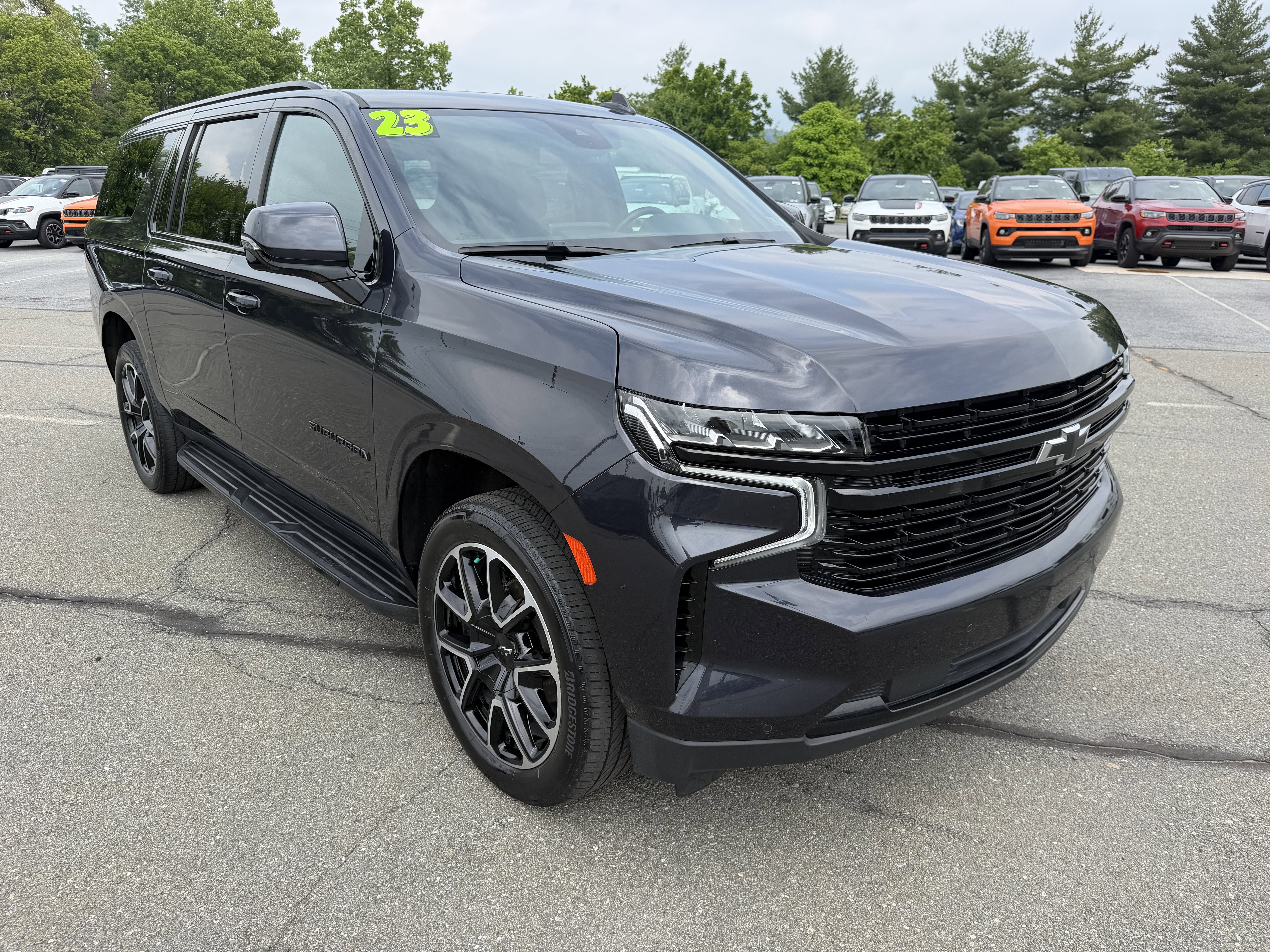 2023 Chevrolet Suburban 4WD RST