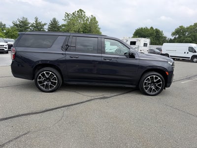 2023 Chevrolet Suburban 4WD RST