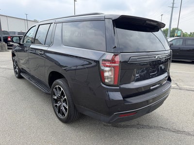 2023 Chevrolet Suburban 4WD RST