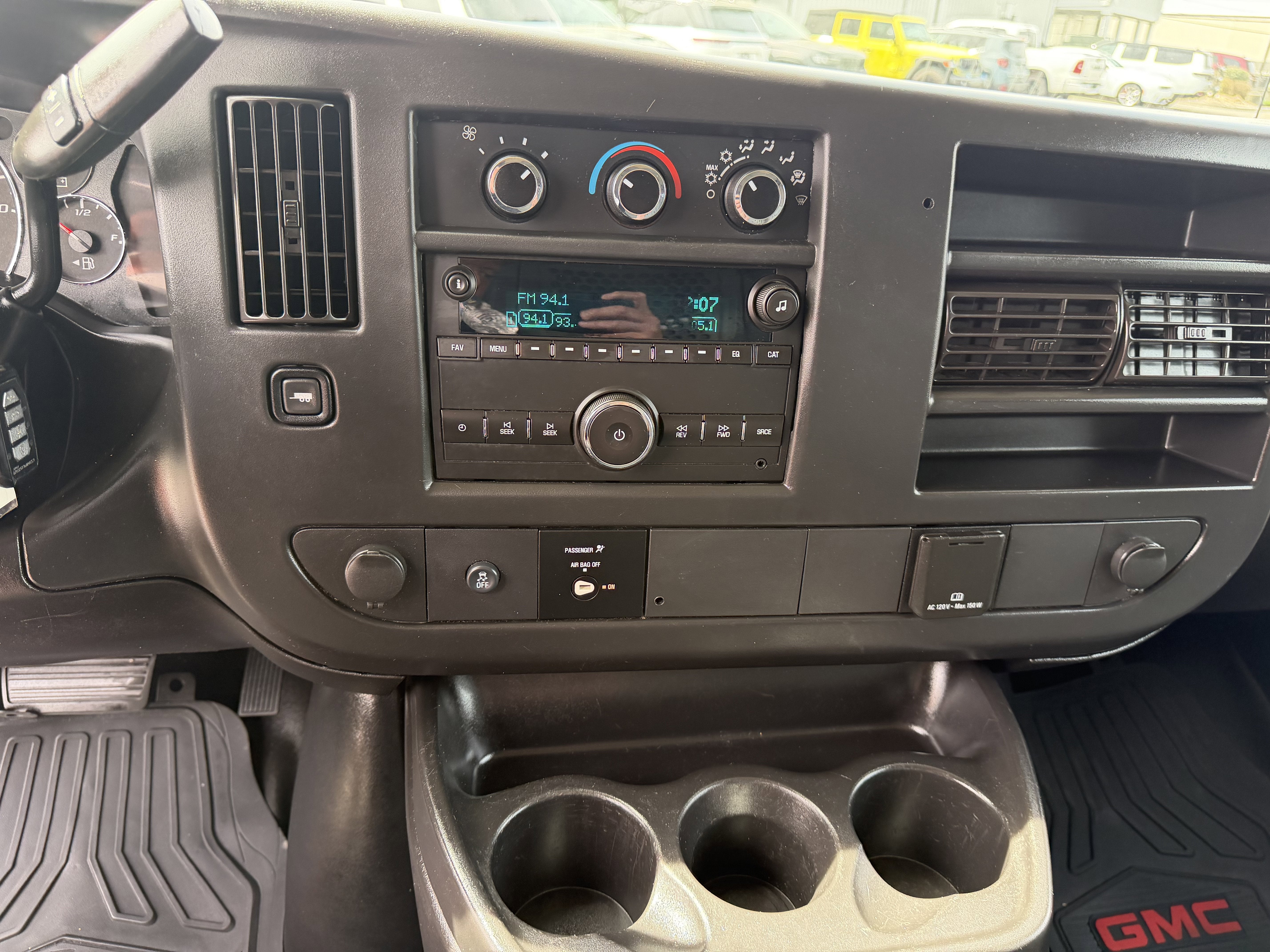 2017 GMC Savana 3500 Work Van