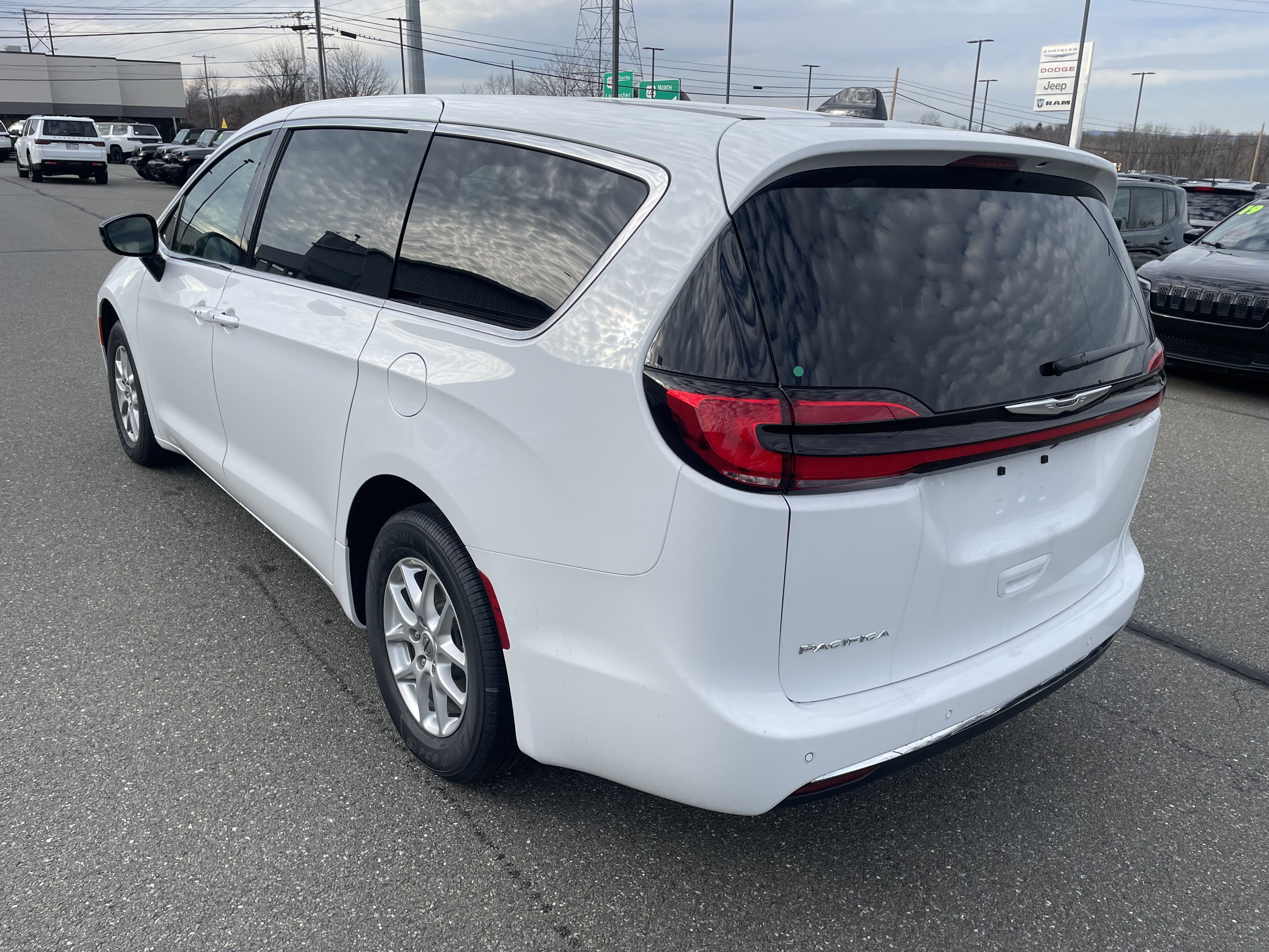2026 Chrysler Pacifica PACIFICA SELECT