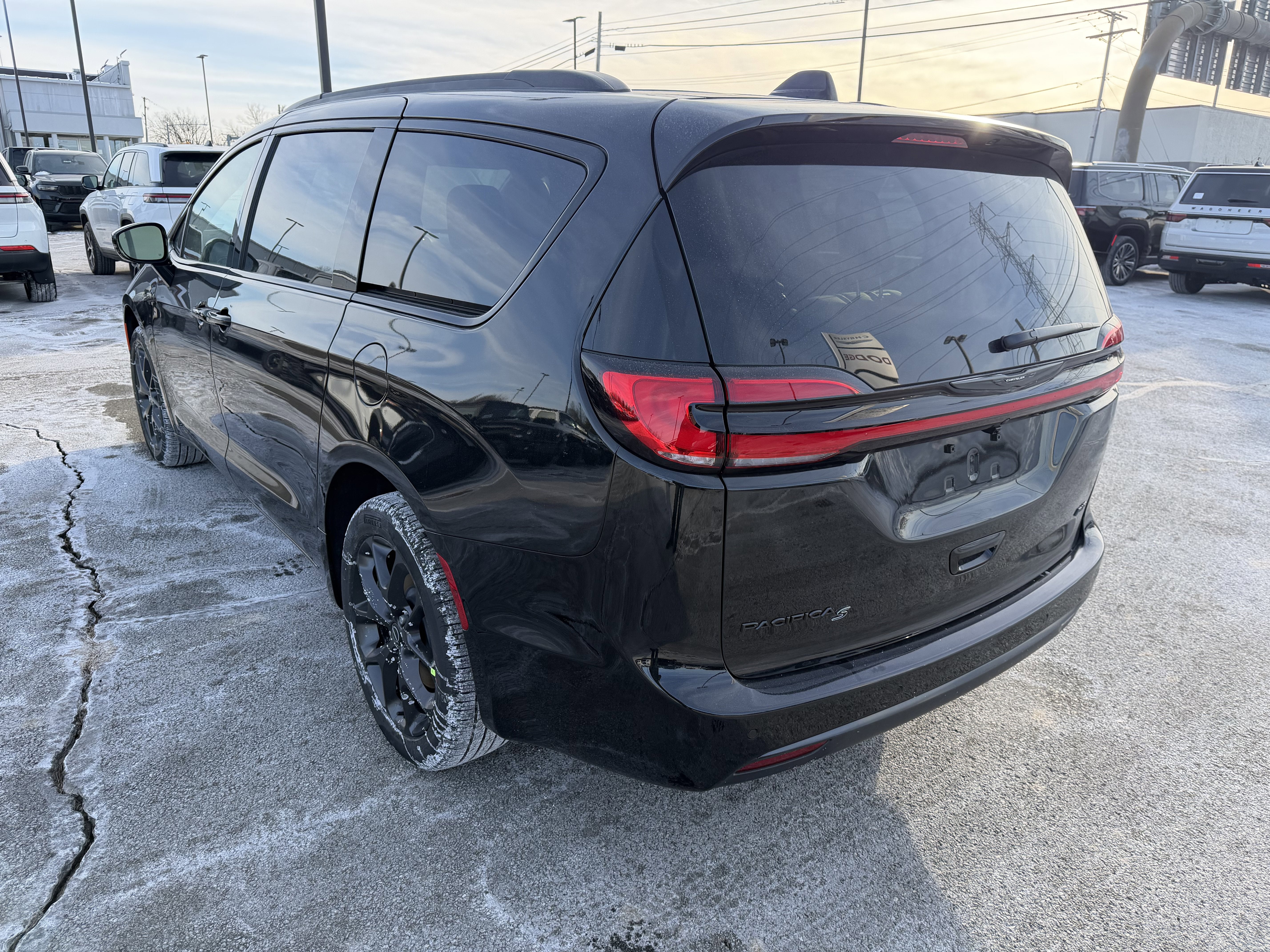 2026 Chrysler Pacifica PACIFICA SELECT AWD