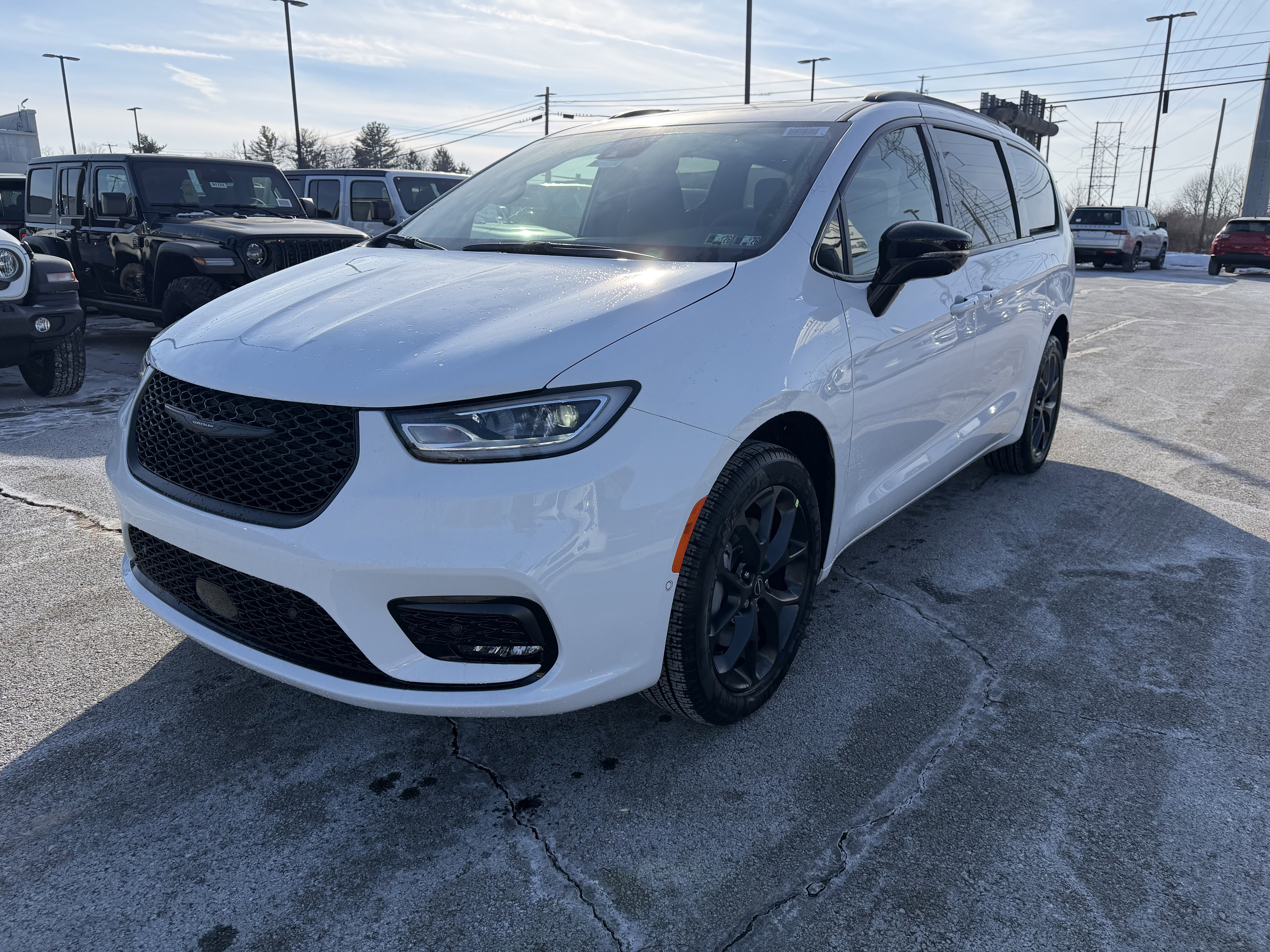2026 Chrysler Pacifica PACIFICA SELECT AWD