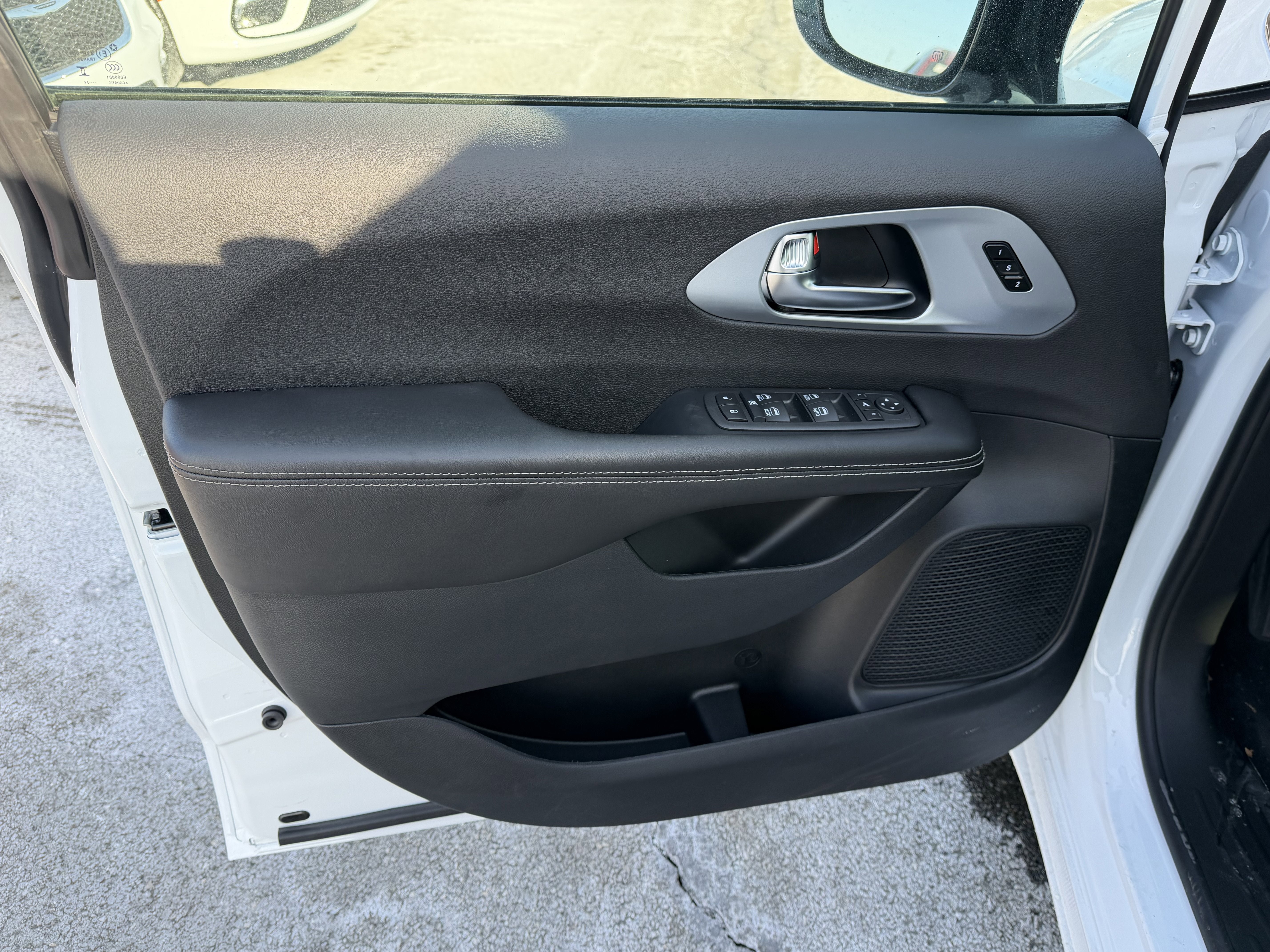 2026 Chrysler Pacifica PACIFICA SELECT AWD
