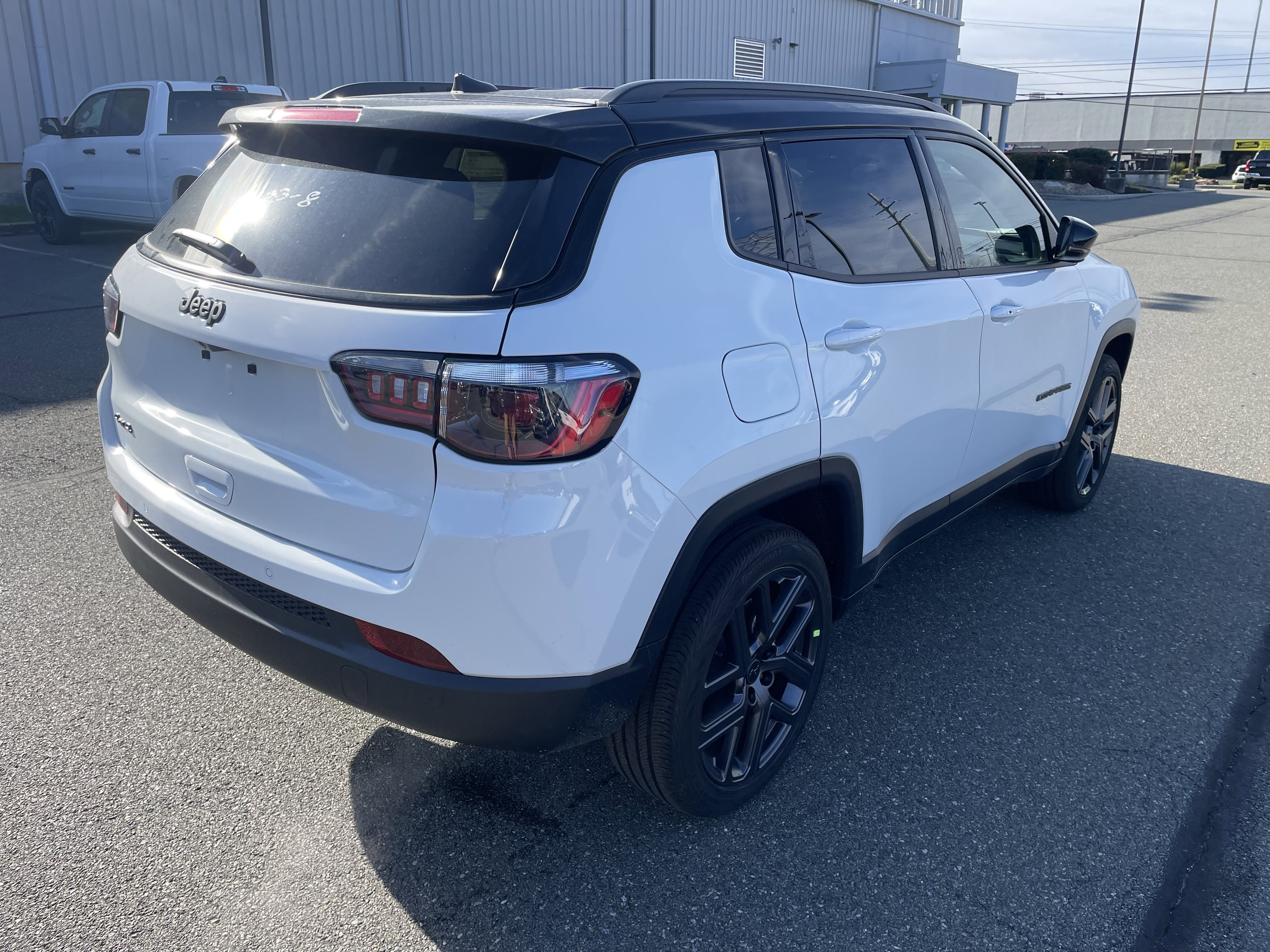 2026 Jeep Compass COMPASS LIMITED ALTITUDE 4X4