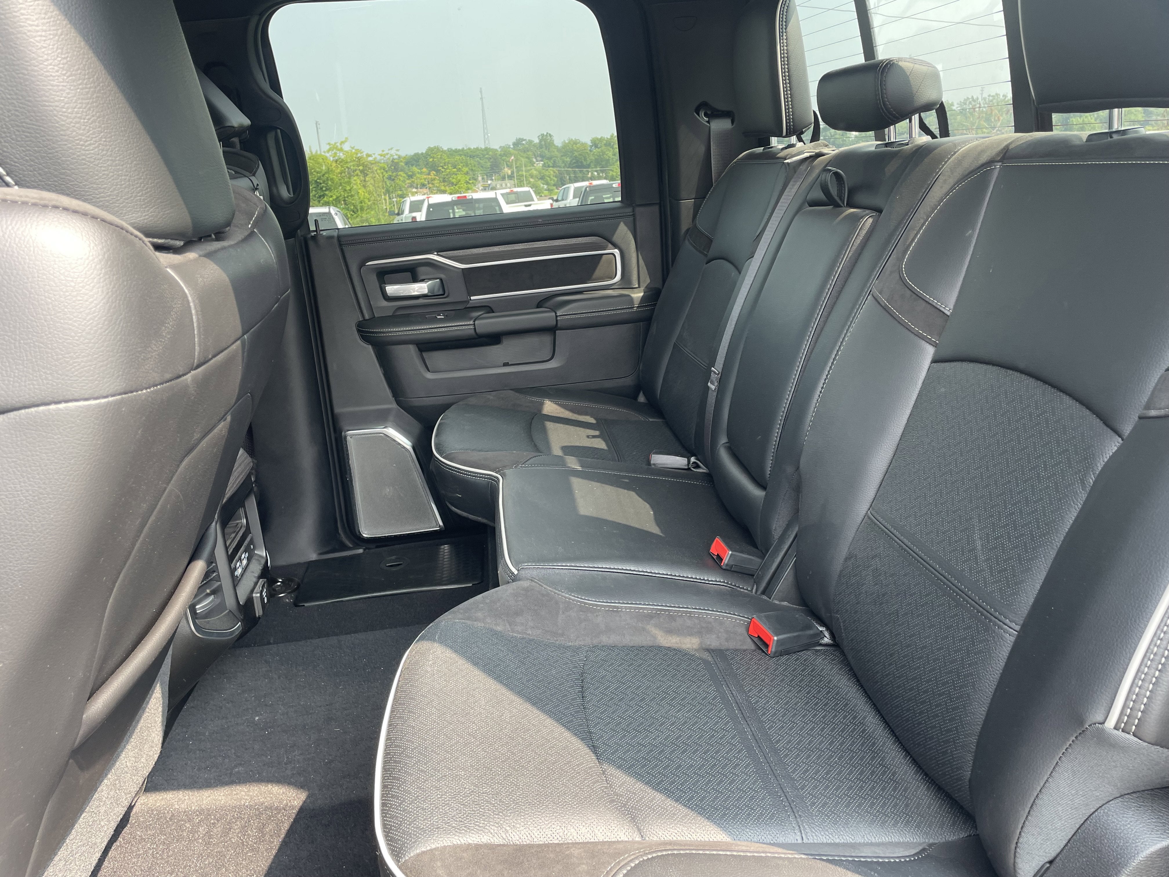 2025 RAM Ram 2500 RAM 2500 LARAMIE CREW CAB 4X4 6'4' BOX