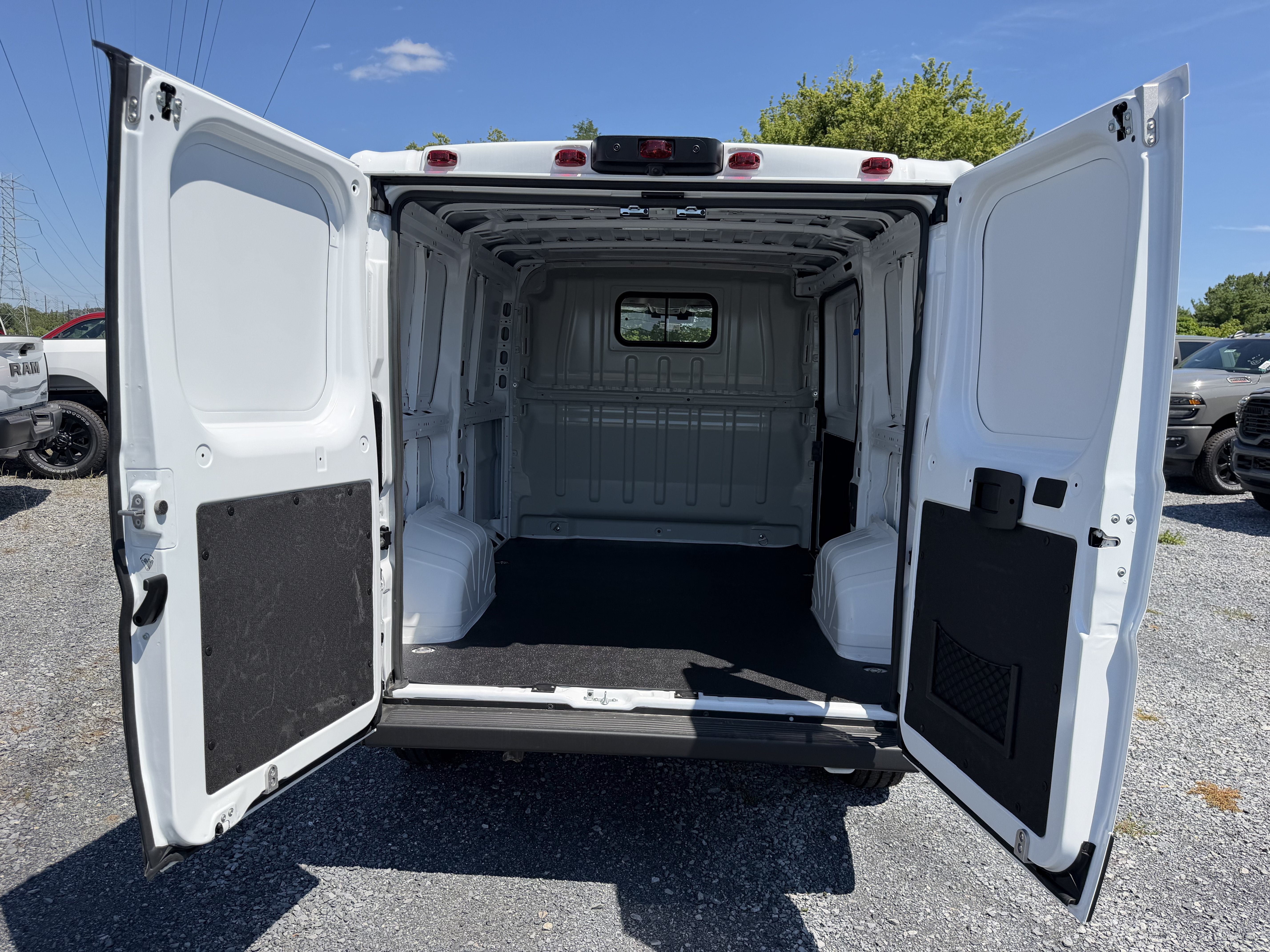 2026 RAM Ram ProMaster RAM PROMASTER 1500 TRADESMAN CARGO VAN LOW ROOF 118' WB