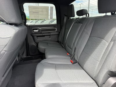 2026 RAM 2500 RAM 2500 BLACK EXPRESS CREW CAB 4X4 6'4' BOX