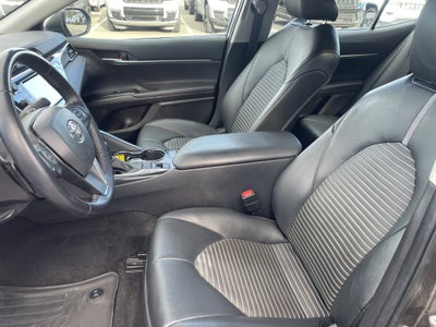 2020 Toyota Camry SE AWD