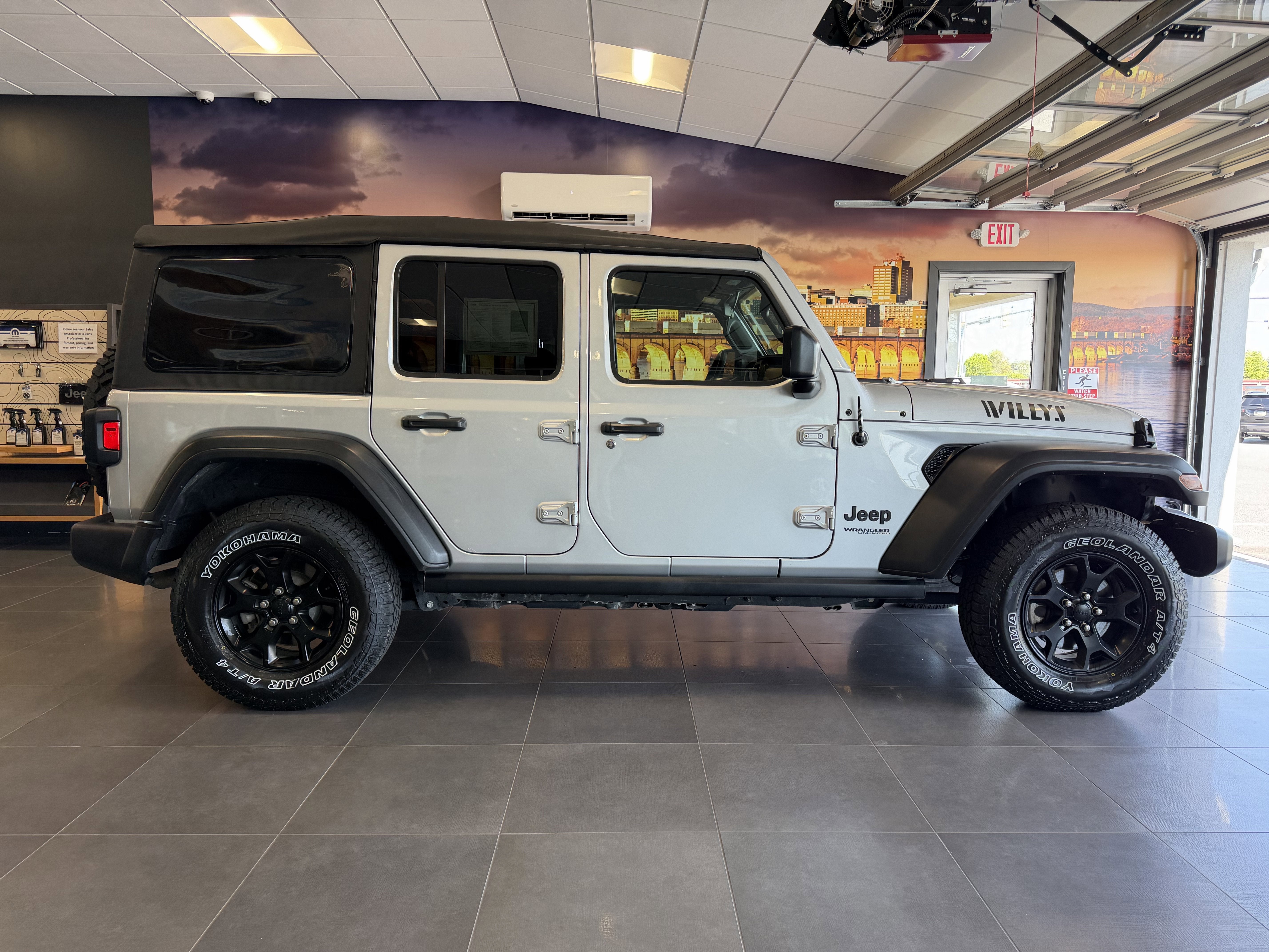 2022 Jeep Wrangler Unlimited Willys 4x4