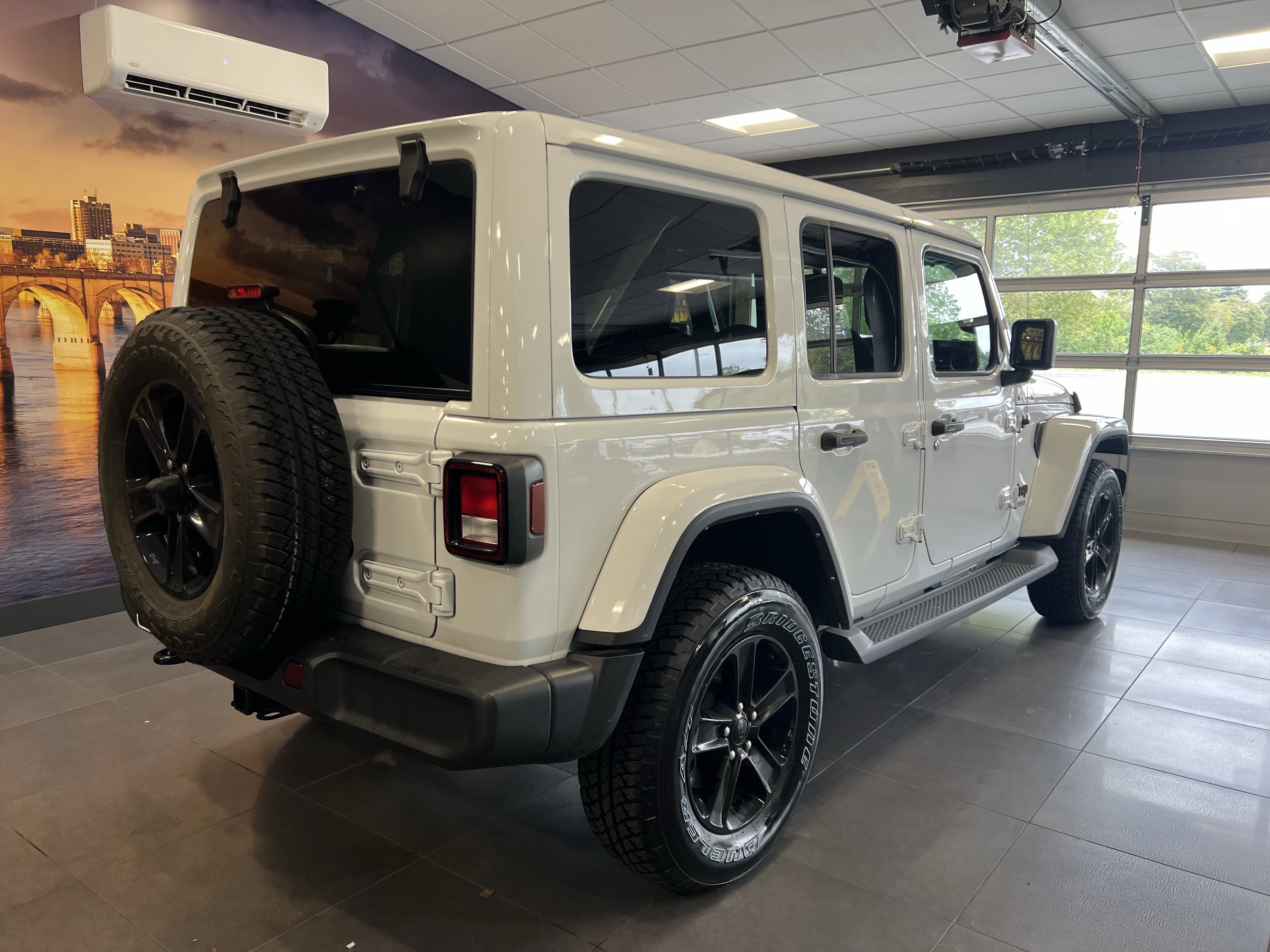 2022 Jeep Wrangler Unlimited Sahara Altitude 4x4