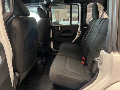 2022 Jeep Wrangler Unlimited Sahara 4x4