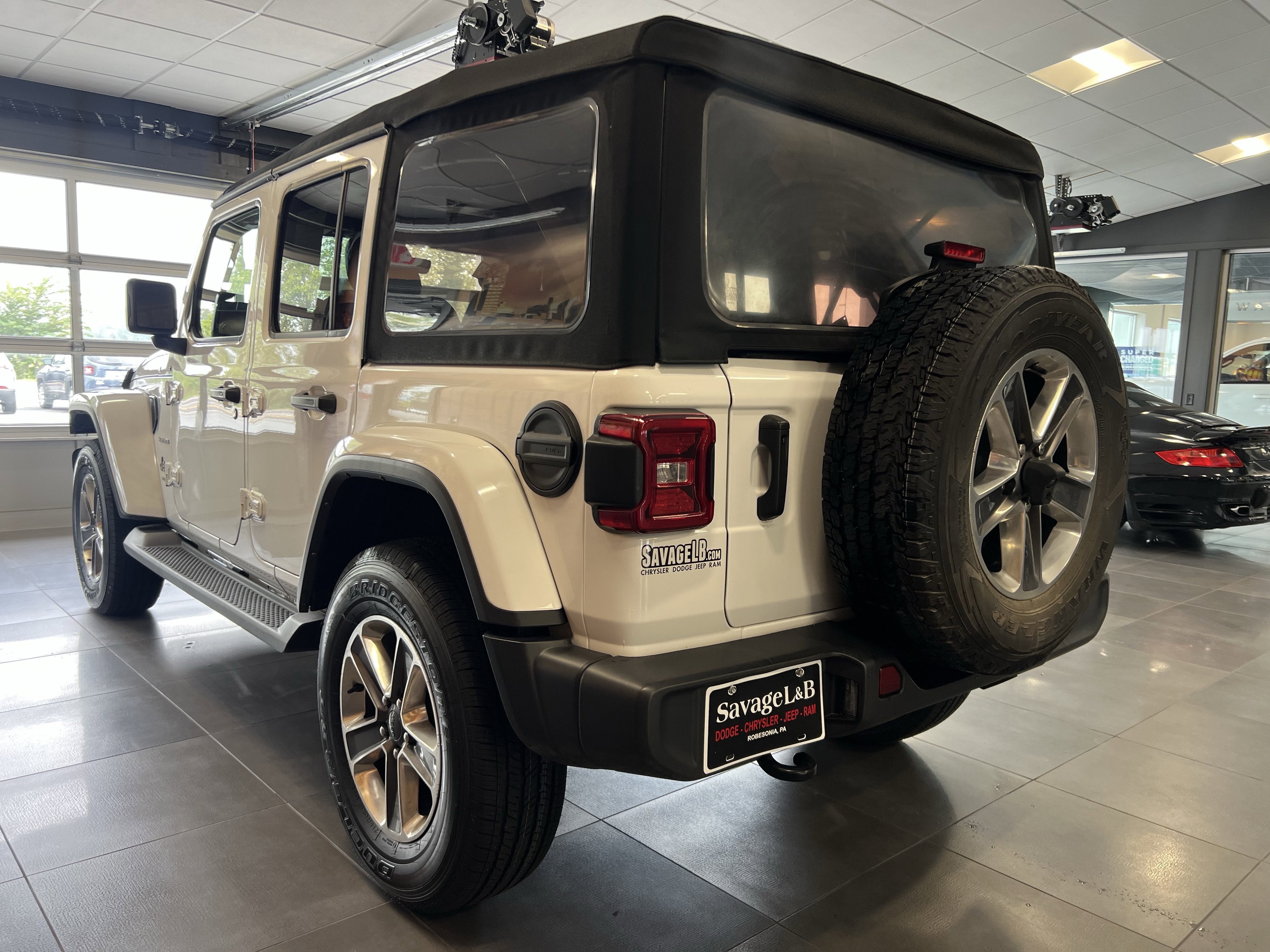 2022 Jeep Wrangler Unlimited Sahara 4x4