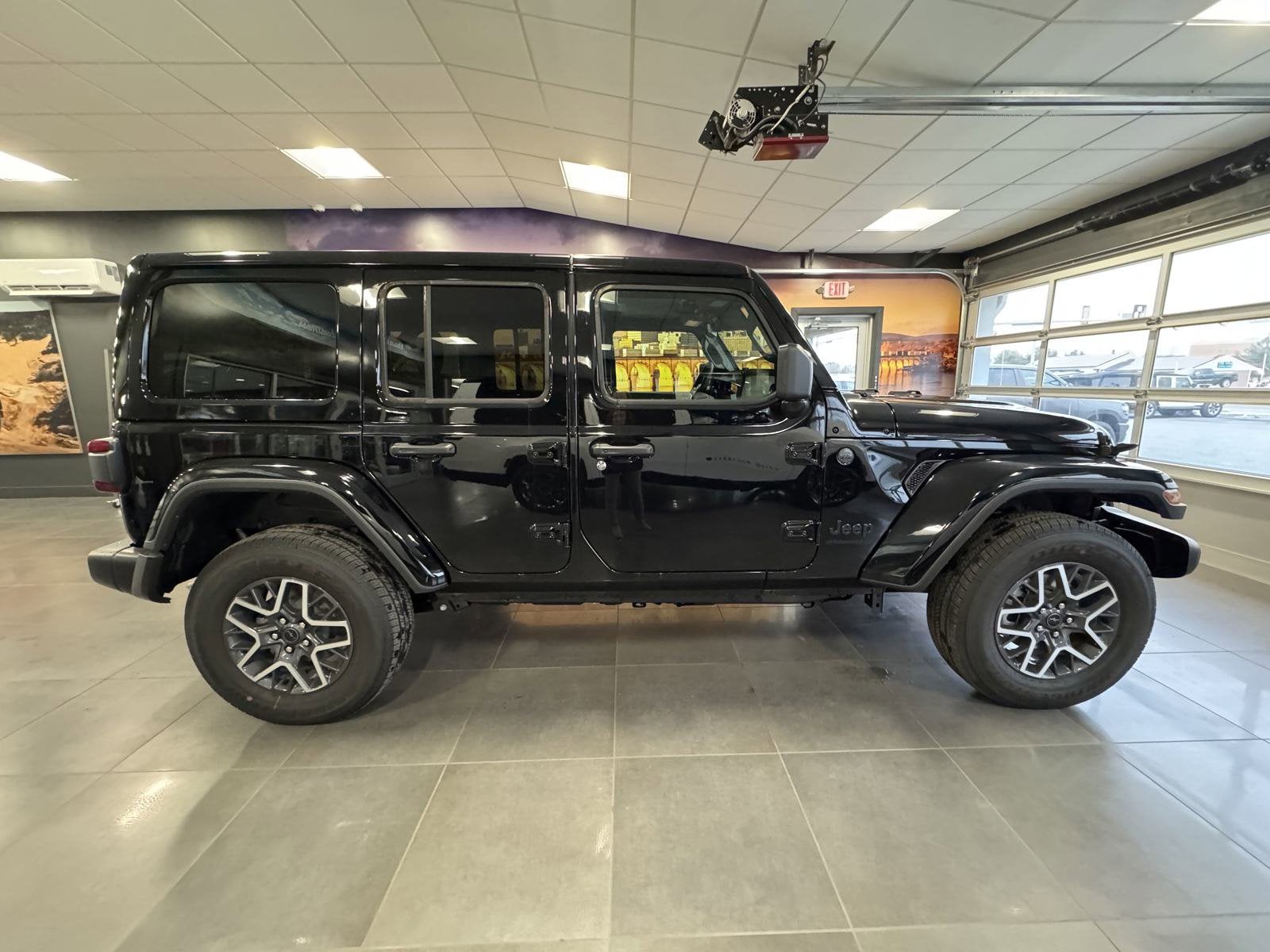 2025 Jeep Wrangler WRANGLER 4-DOOR SAHARA