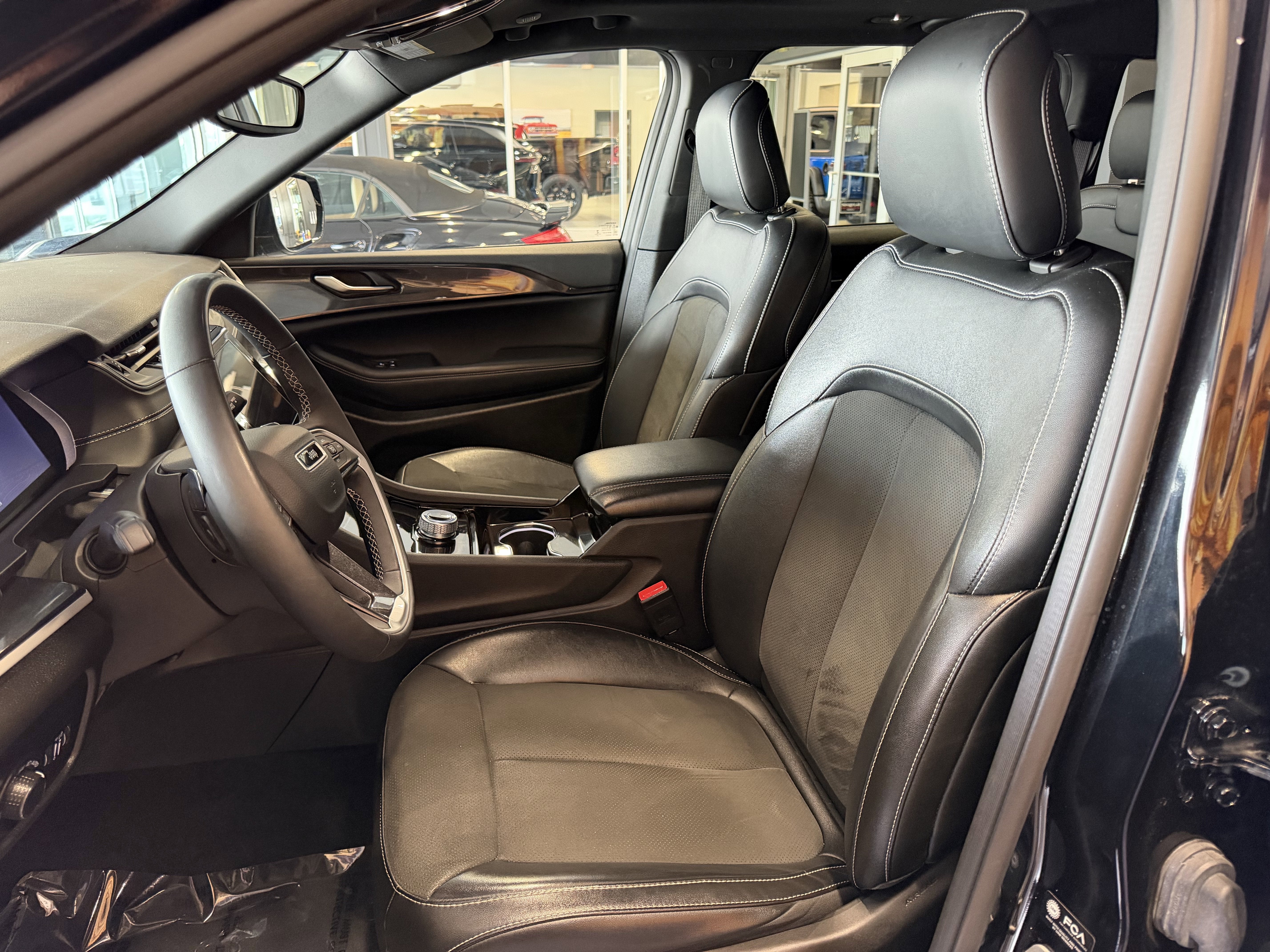 2023 Jeep Grand Cherokee Altitude 4x4