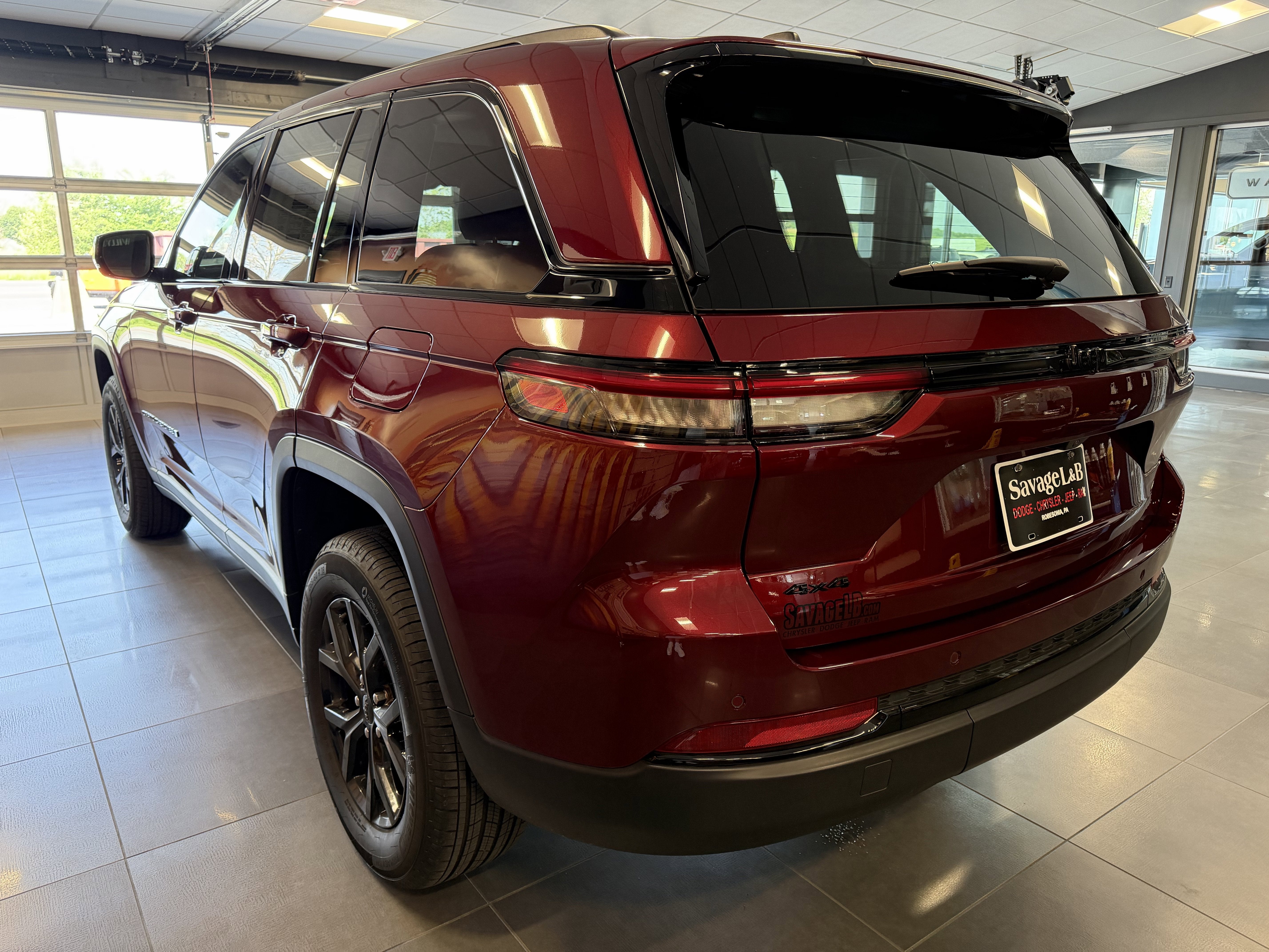 2025 Jeep Grand Cherokee GRAND CHEROKEE ALTITUDE X 4X4
