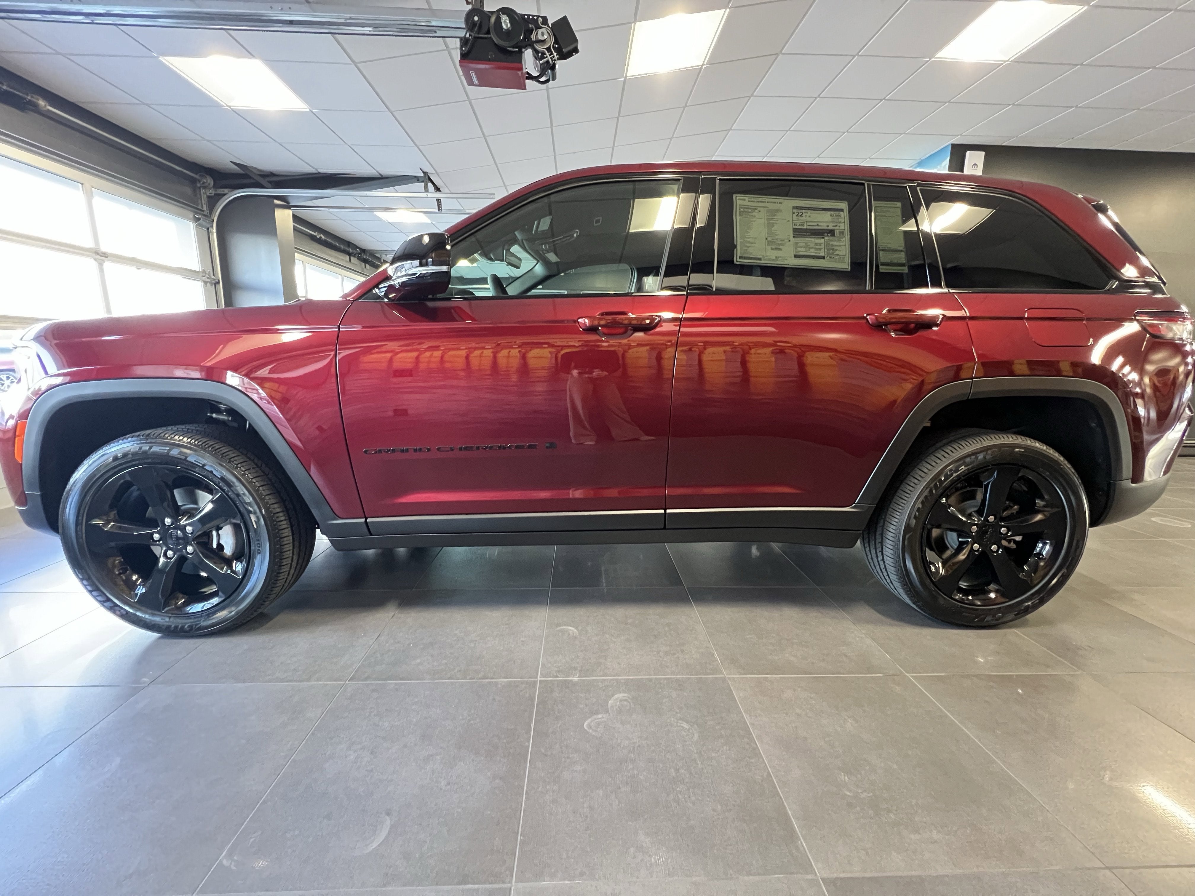 2025 Jeep Grand Cherokee GRAND CHEROKEE ALTITUDE X 4X4