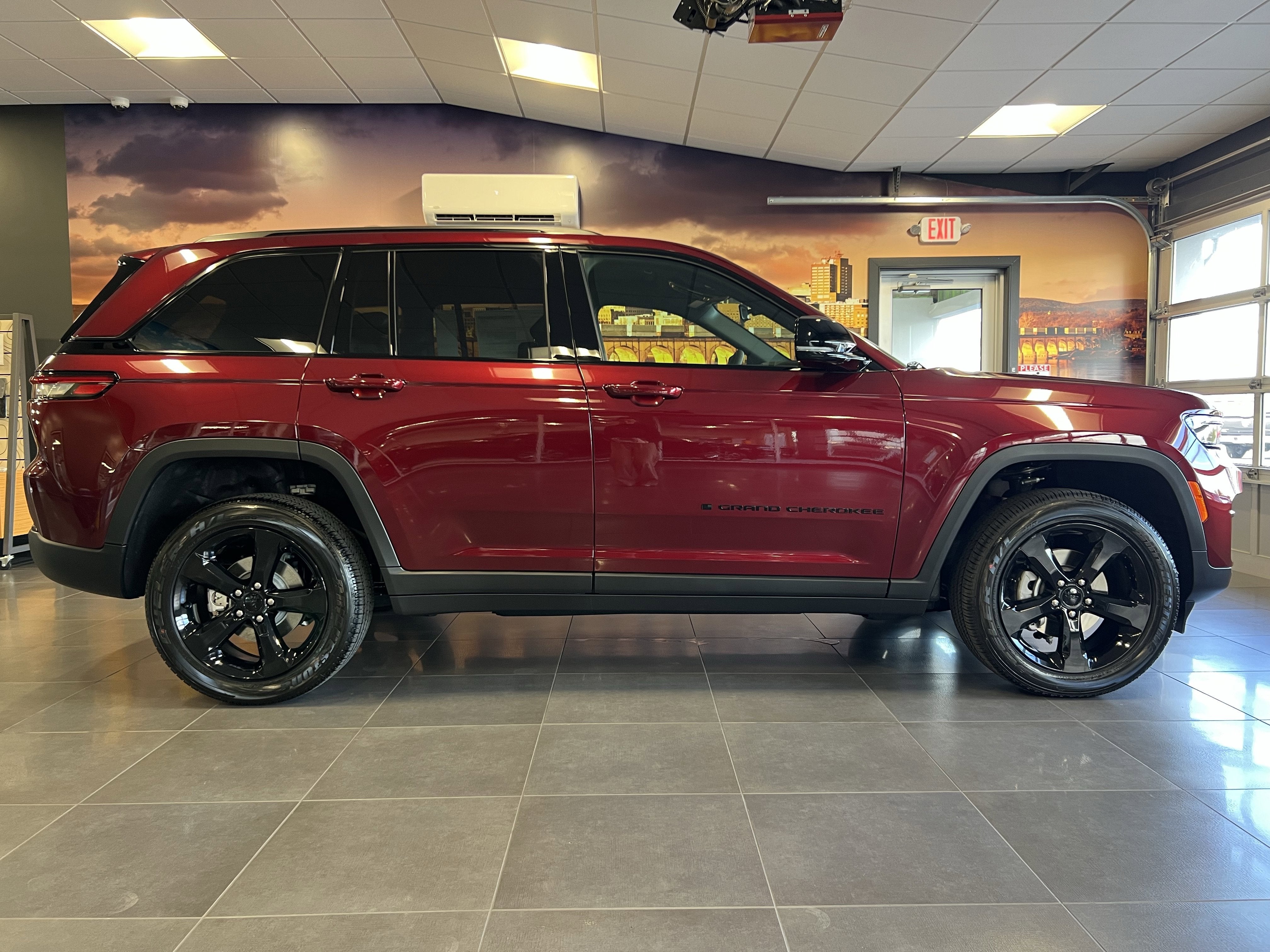 2025 Jeep Grand Cherokee GRAND CHEROKEE ALTITUDE X 4X4