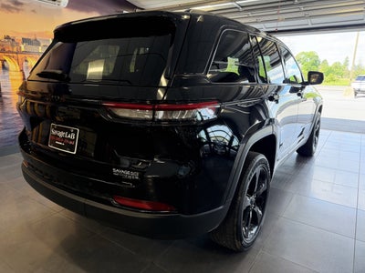 2022 Jeep Grand Cherokee Altitude 4x4