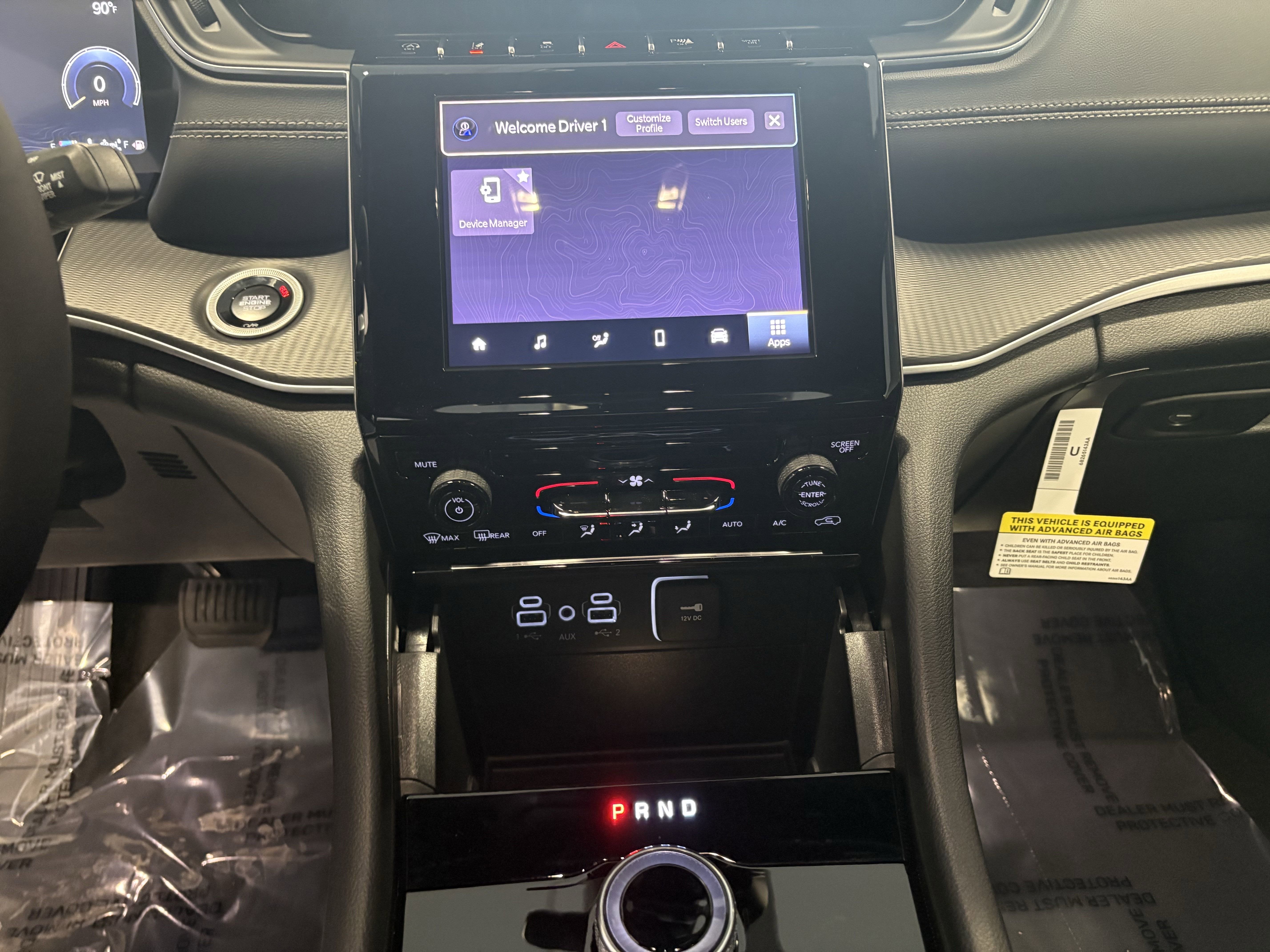 2025 Jeep Grand Cherokee GRAND CHEROKEE LAREDO X 4X4