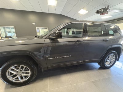 2025 Jeep Grand Cherokee GRAND CHEROKEE LAREDO X 4X4