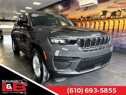 2023 Jeep Grand Cherokee Laredo 4x4