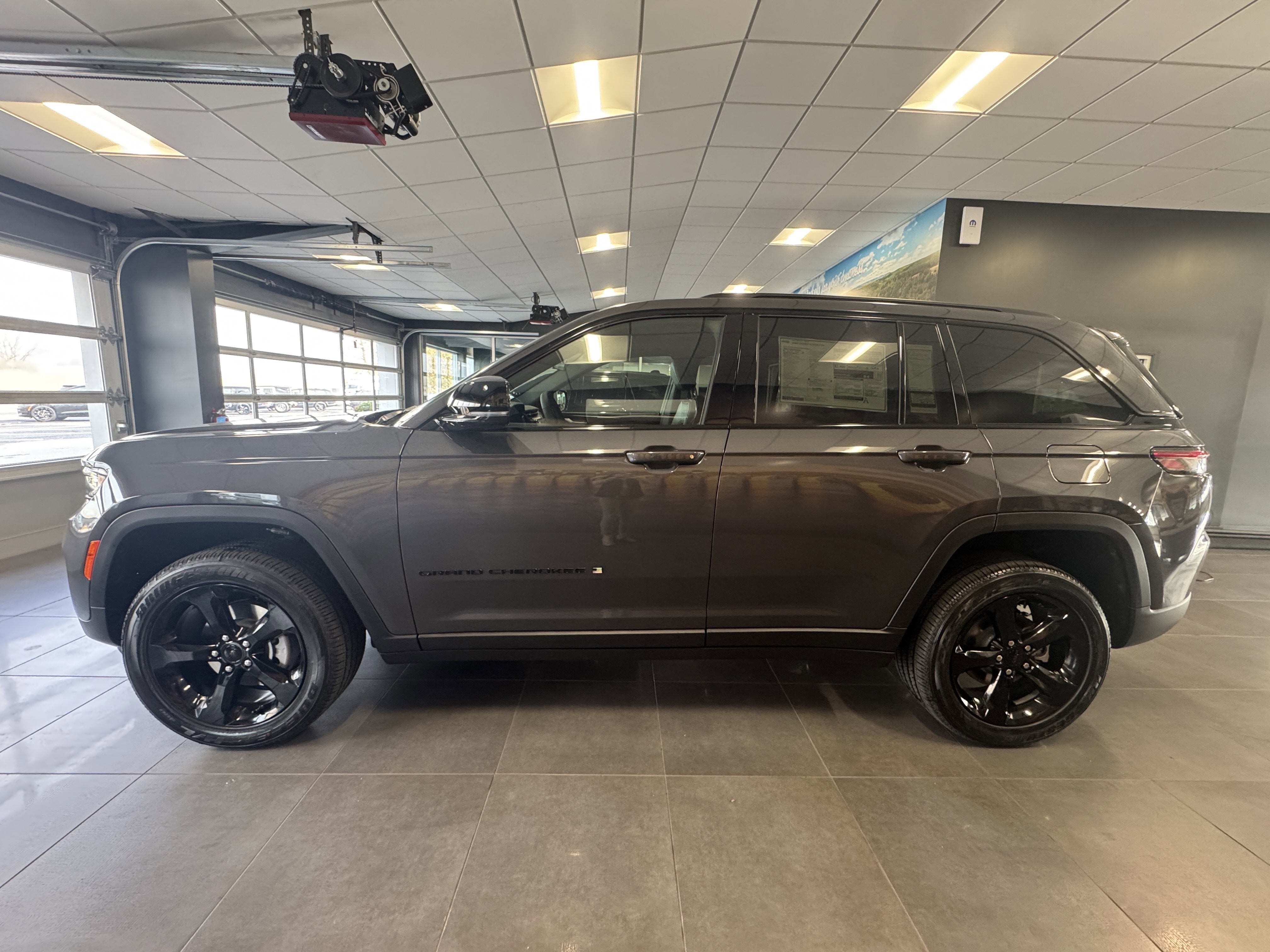 2025 Jeep Grand Cherokee GRAND CHEROKEE ALTITUDE X 4X4