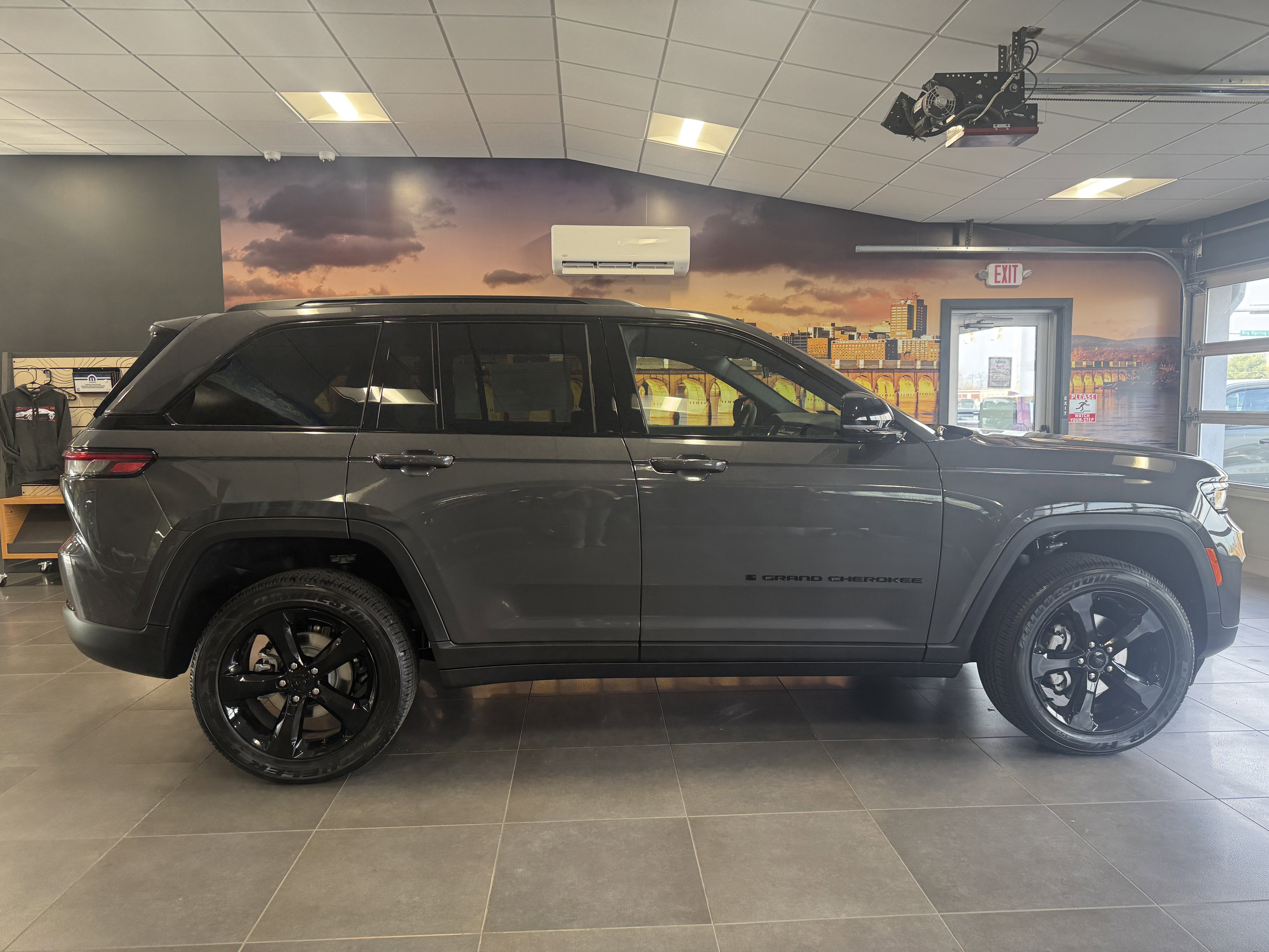 2025 Jeep Grand Cherokee GRAND CHEROKEE ALTITUDE X 4X4