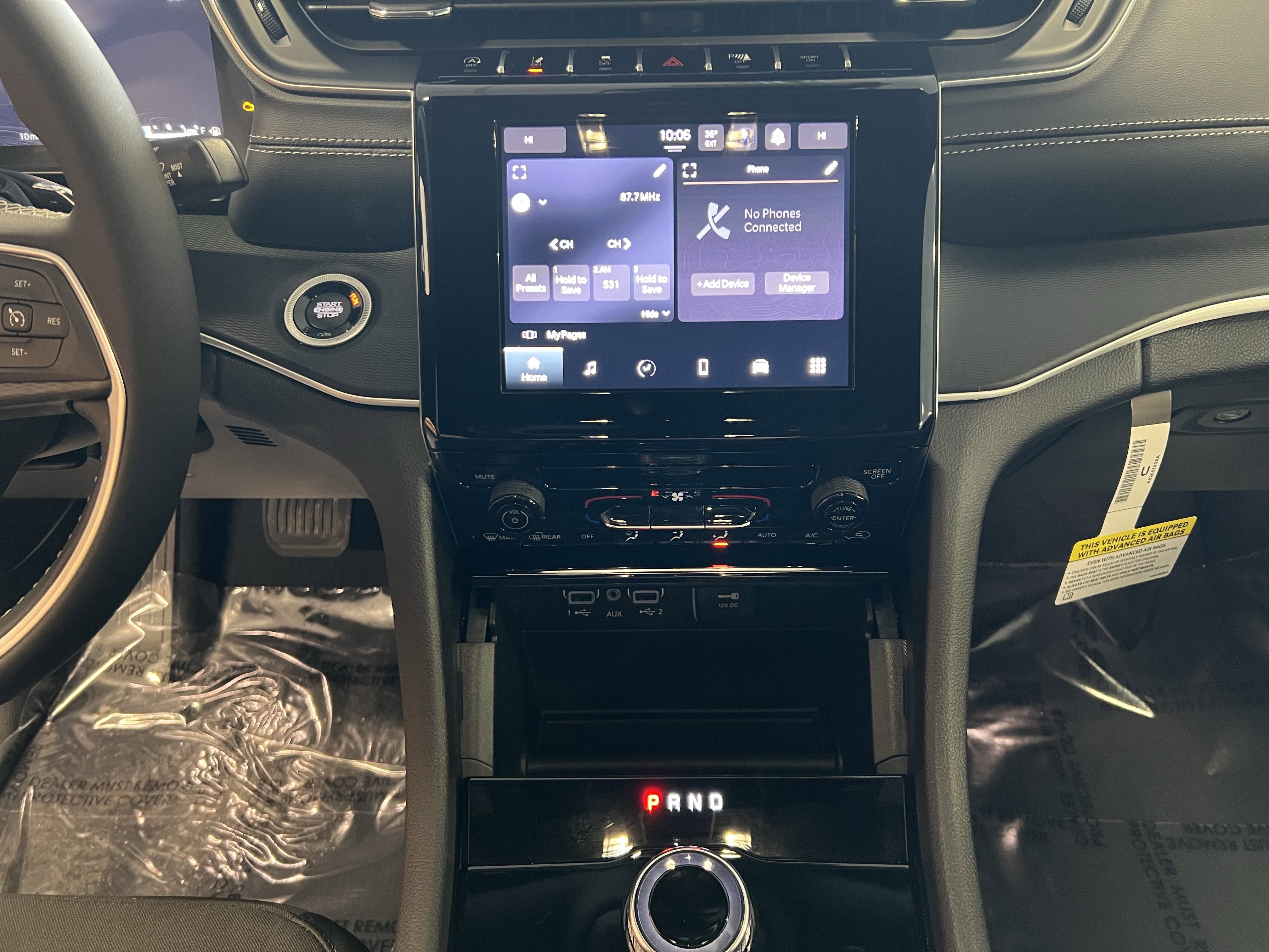 2026 Jeep Grand Cherokee GRAND CHEROKEE LAREDO 4X4