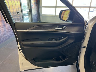 2026 Jeep Grand Cherokee GRAND CHEROKEE ALTITUDE 4X4