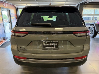 2027 Jeep Grand Cherokee GRAND CHEROKEE LAREDO ALTITUDE 4X4