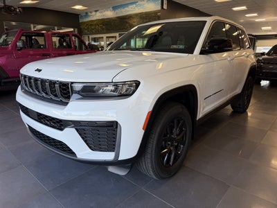 2027 Jeep Grand Cherokee GRAND CHEROKEE LAREDO ALTITUDE 4X4