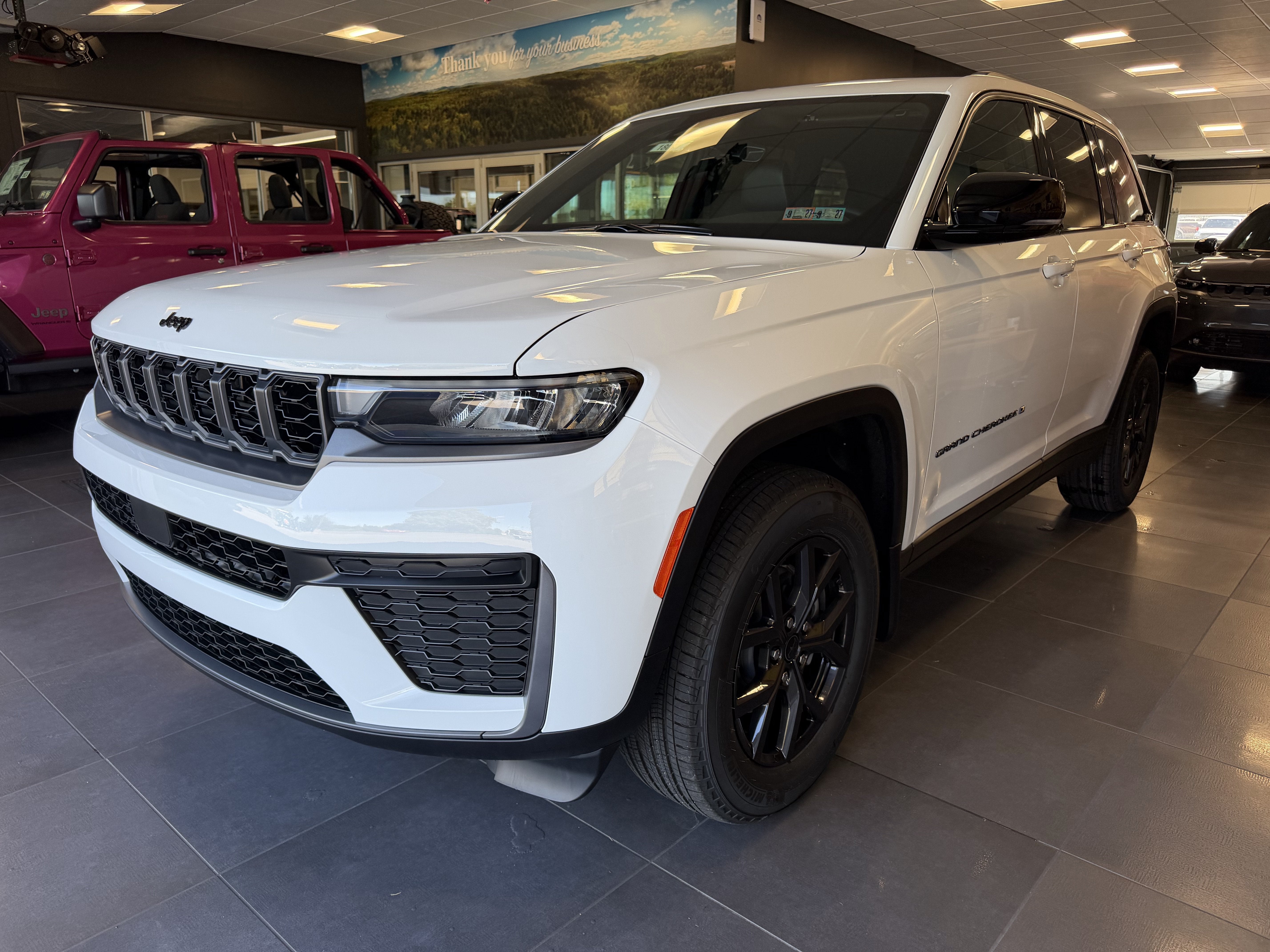 2027 Jeep Grand Cherokee GRAND CHEROKEE LAREDO ALTITUDE 4X4