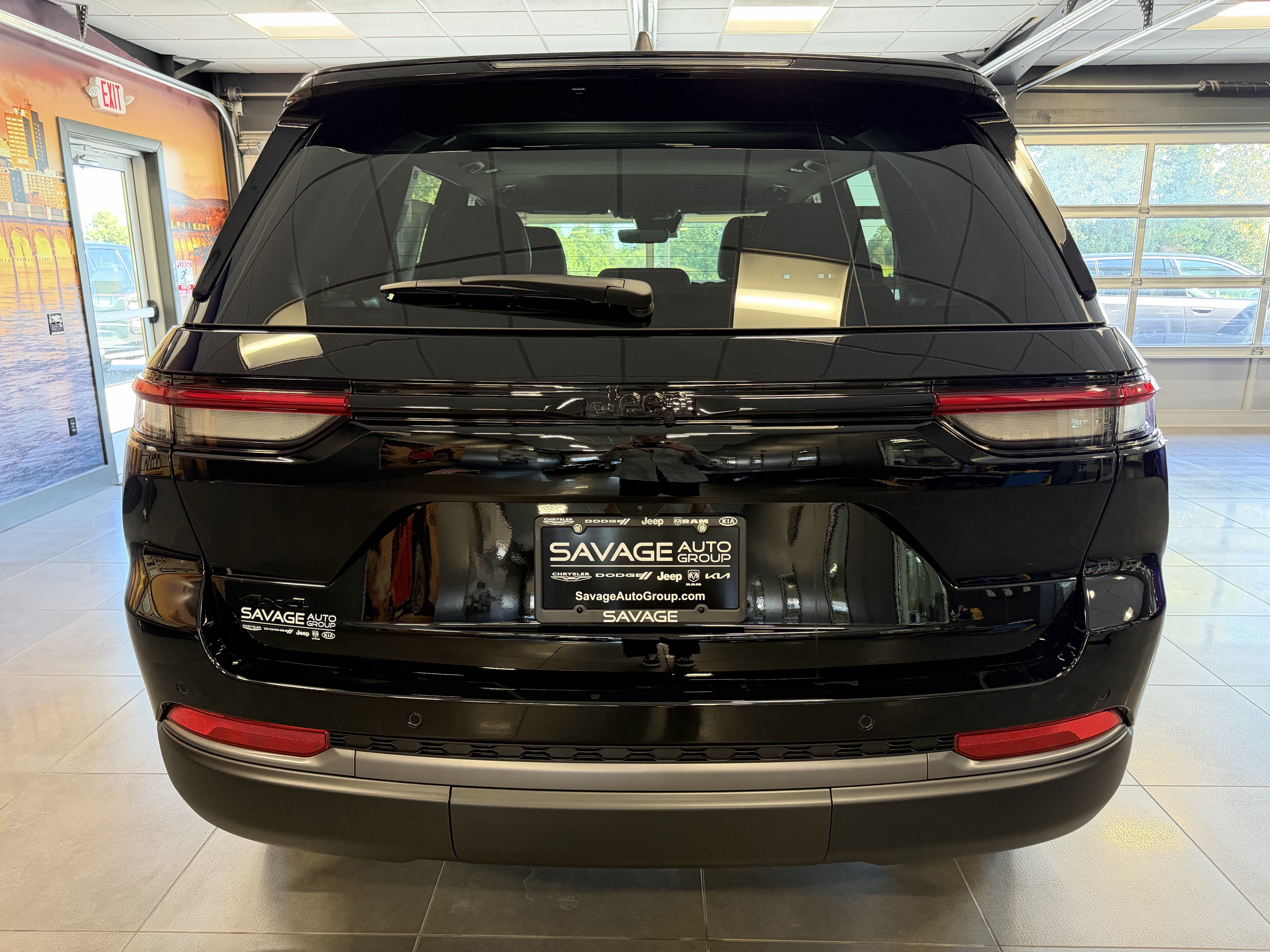 2027 Jeep Grand Cherokee GRAND CHEROKEE LAREDO ALTITUDE 4X4