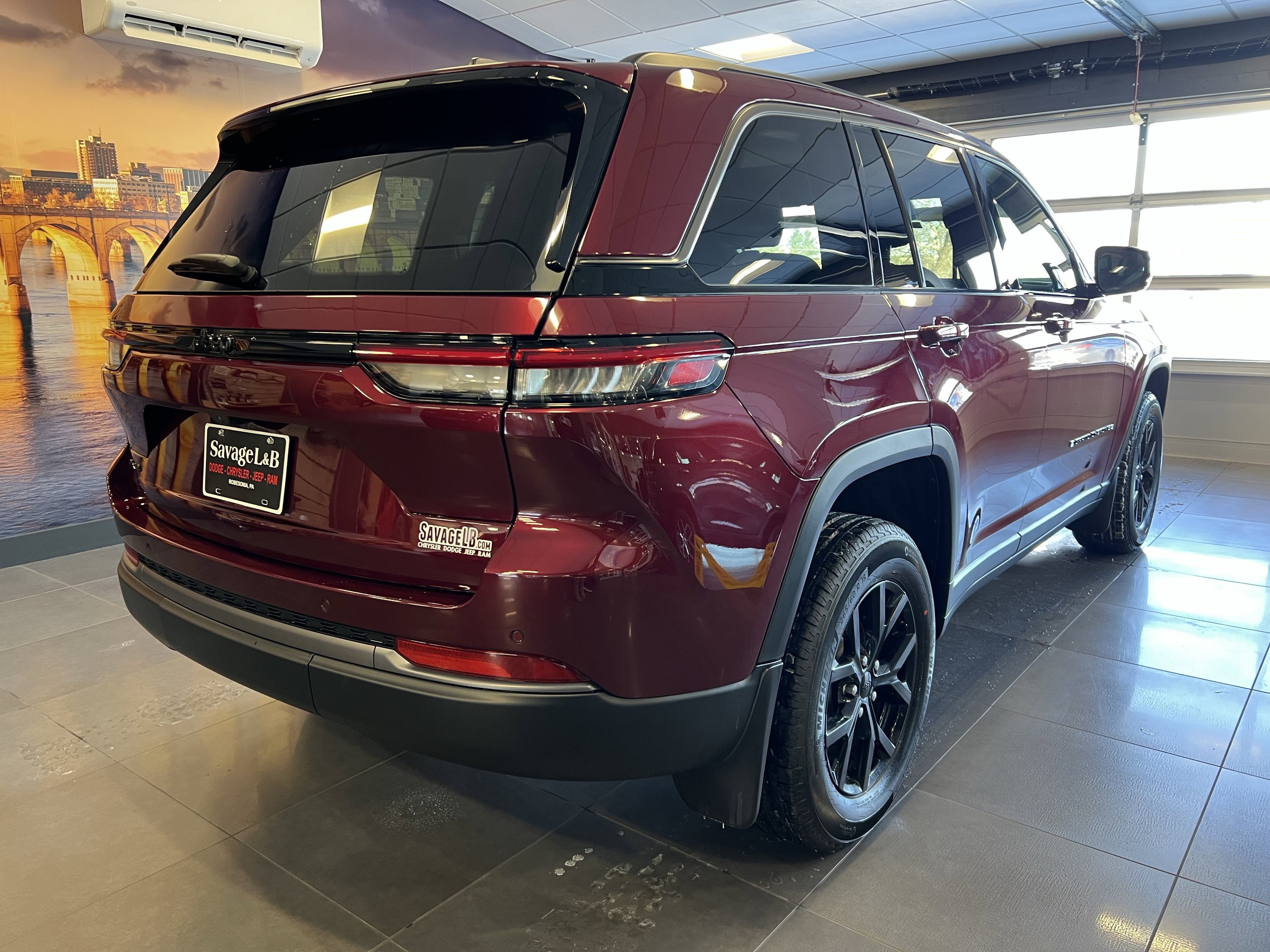 2026 Jeep Grand Cherokee GRAND CHEROKEE LAREDO ALTITUDE 4X4