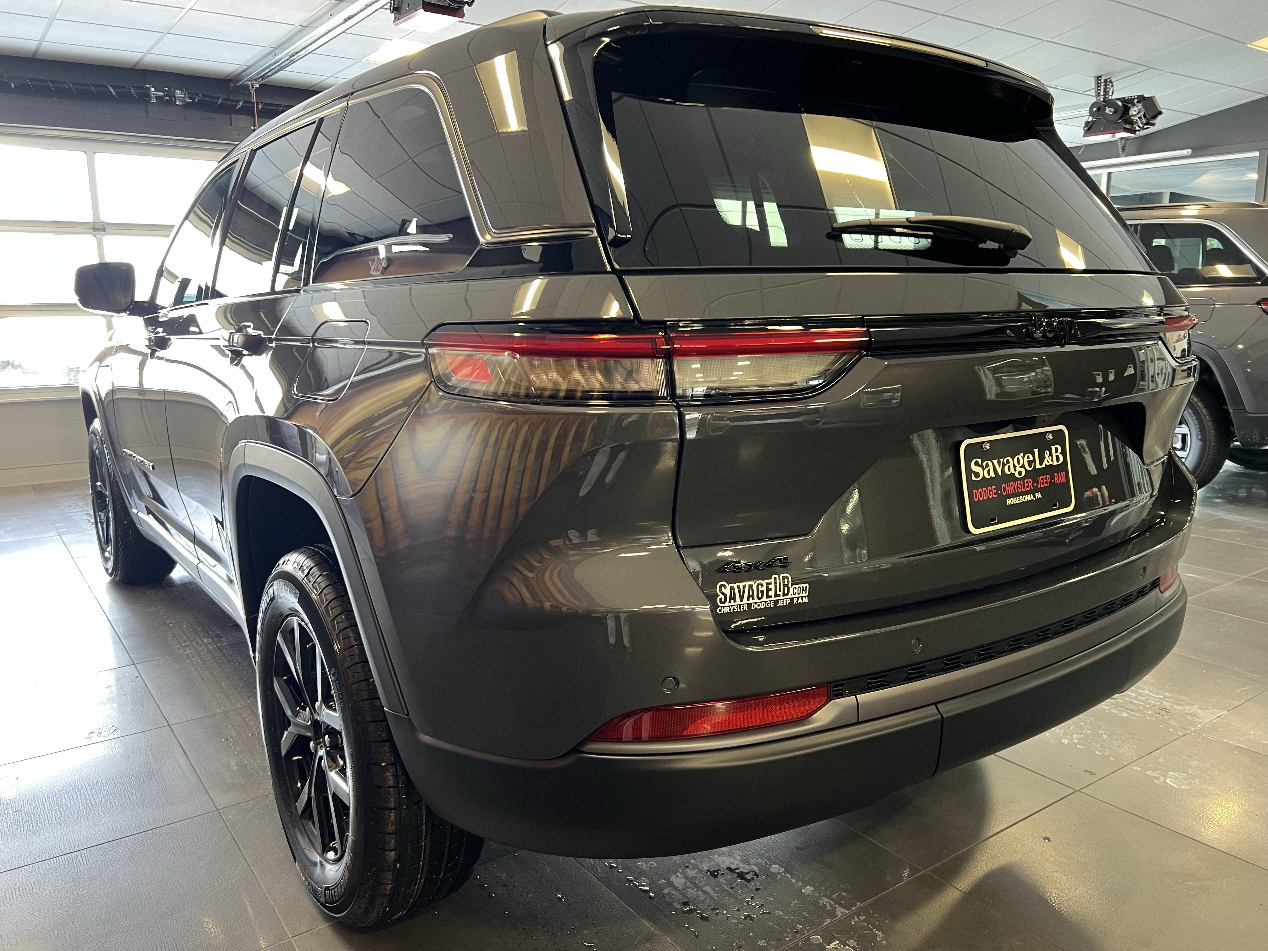 2026 Jeep Grand Cherokee GRAND CHEROKEE ALTITUDE 4X4