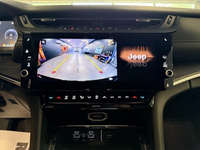2027 Jeep Grand Cherokee GRAND CHEROKEE LAREDO ALTITUDE 4X4