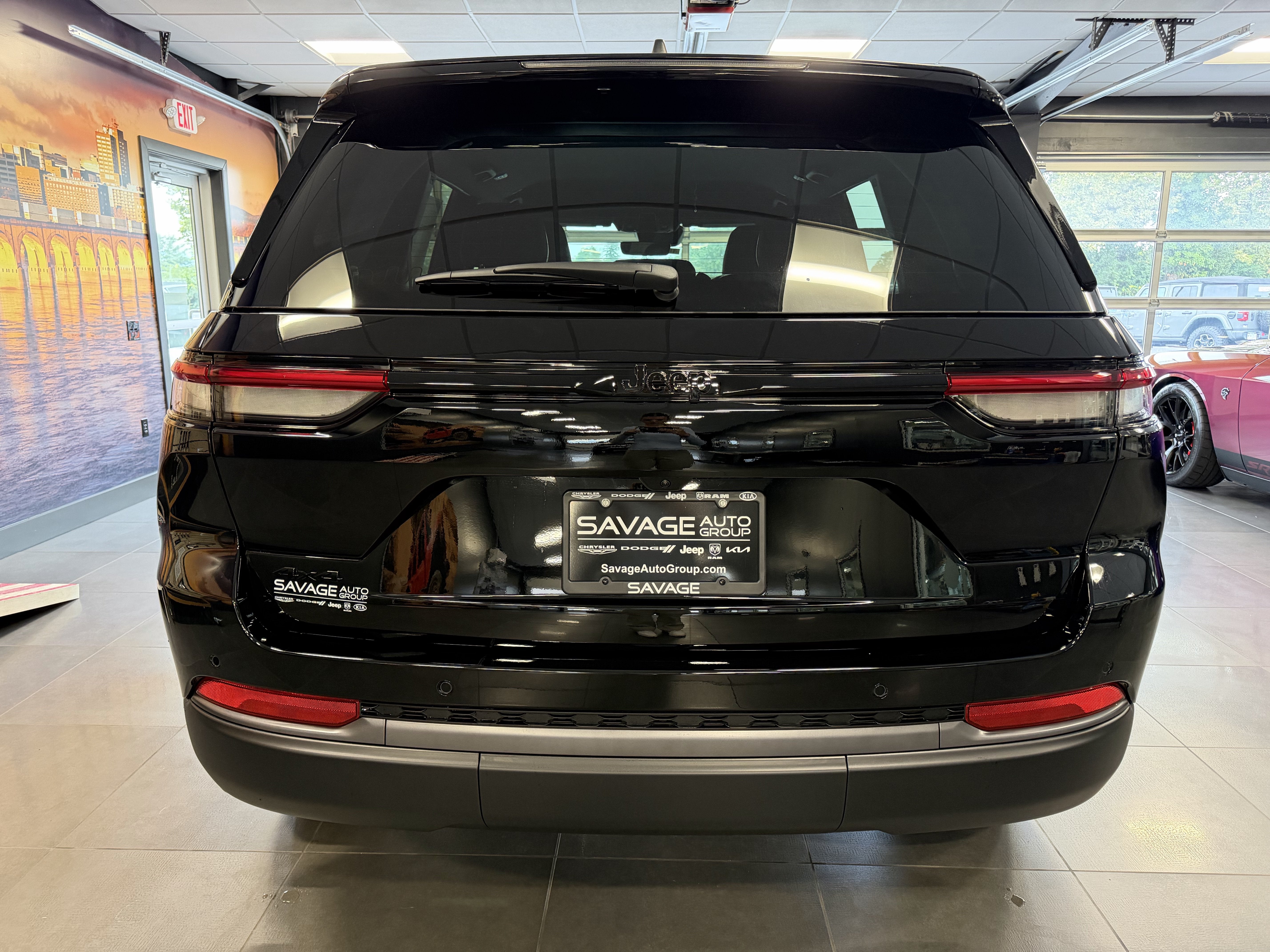 2027 Jeep Grand Cherokee GRAND CHEROKEE LAREDO ALTITUDE 4X4