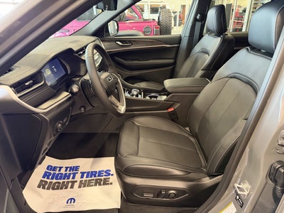 2027 Jeep Grand Cherokee GRAND CHEROKEE LIMITED RESERVE 4X4
