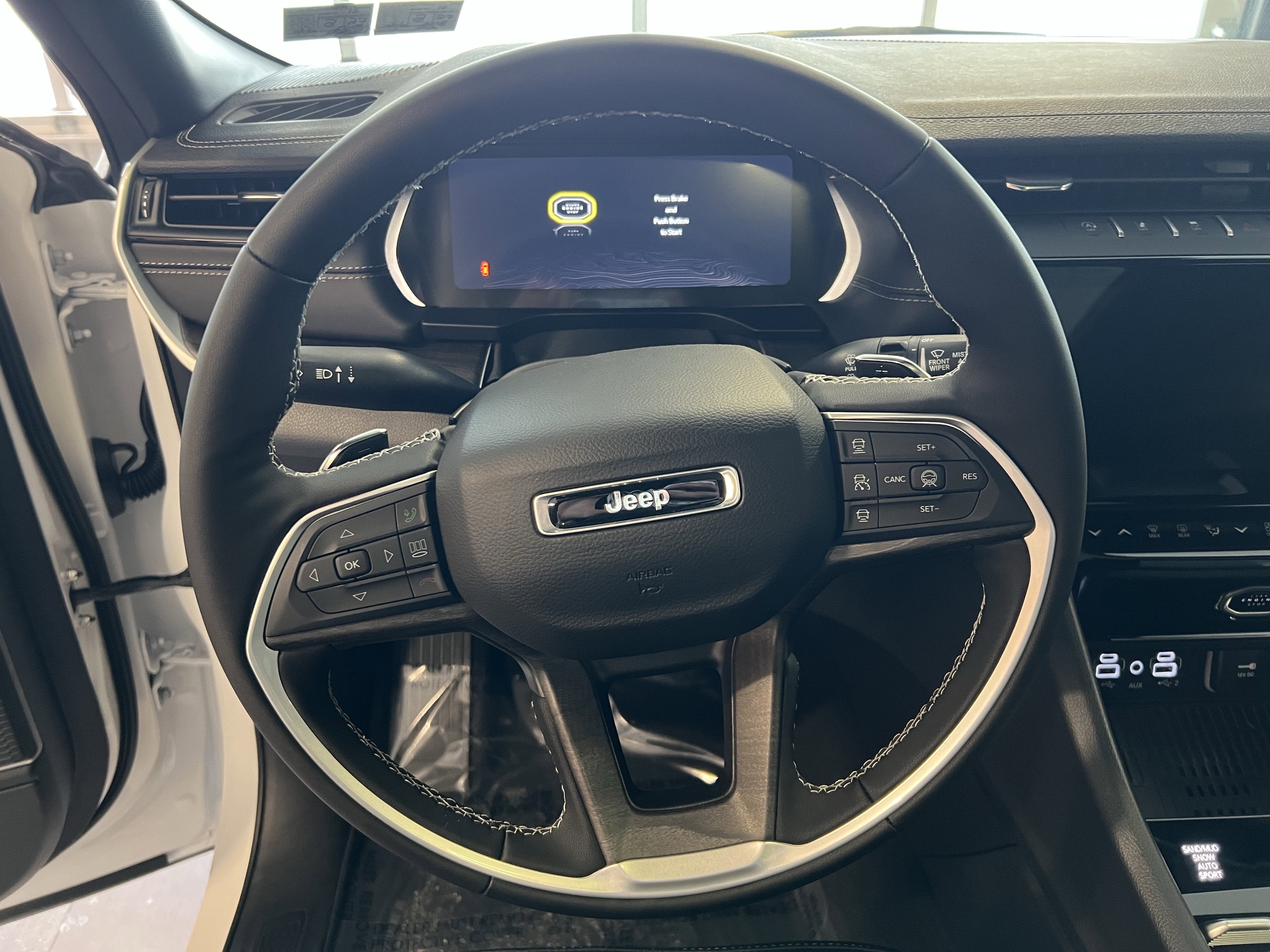 2026 Jeep Grand Cherokee GRAND CHEROKEE LIMITED RESERVE 4X4