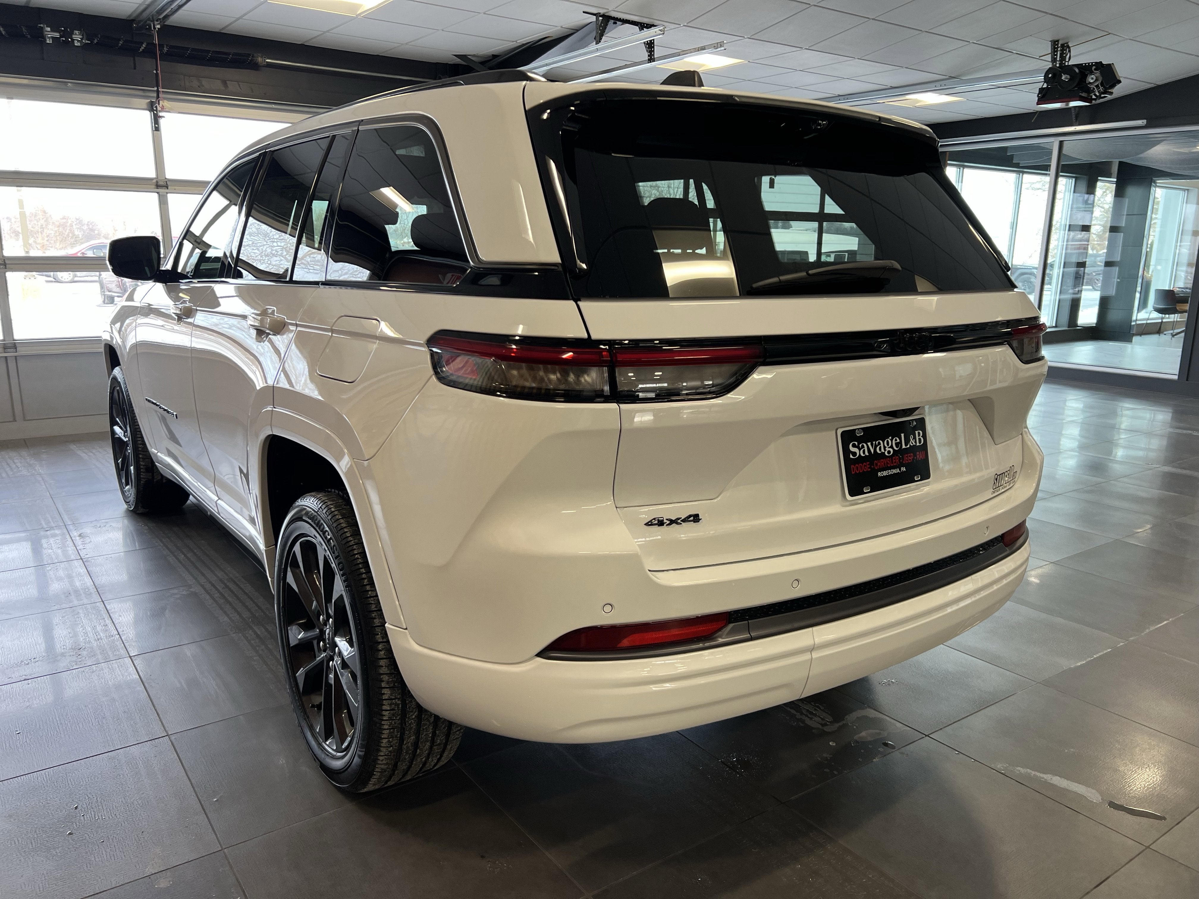 2026 Jeep Grand Cherokee GRAND CHEROKEE LIMITED RESERVE 4X4