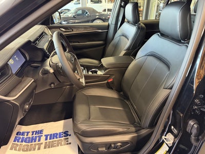 2027 Jeep Grand Cherokee GRAND CHEROKEE LIMITED RESERVE 4X4