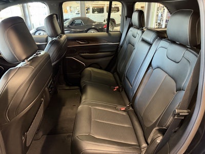 2027 Jeep Grand Cherokee GRAND CHEROKEE LIMITED RESERVE 4X4