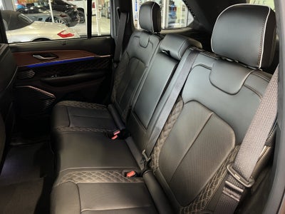 2025 Jeep Grand Cherokee GRAND CHEROKEE SUMMIT RESERVE 4X4