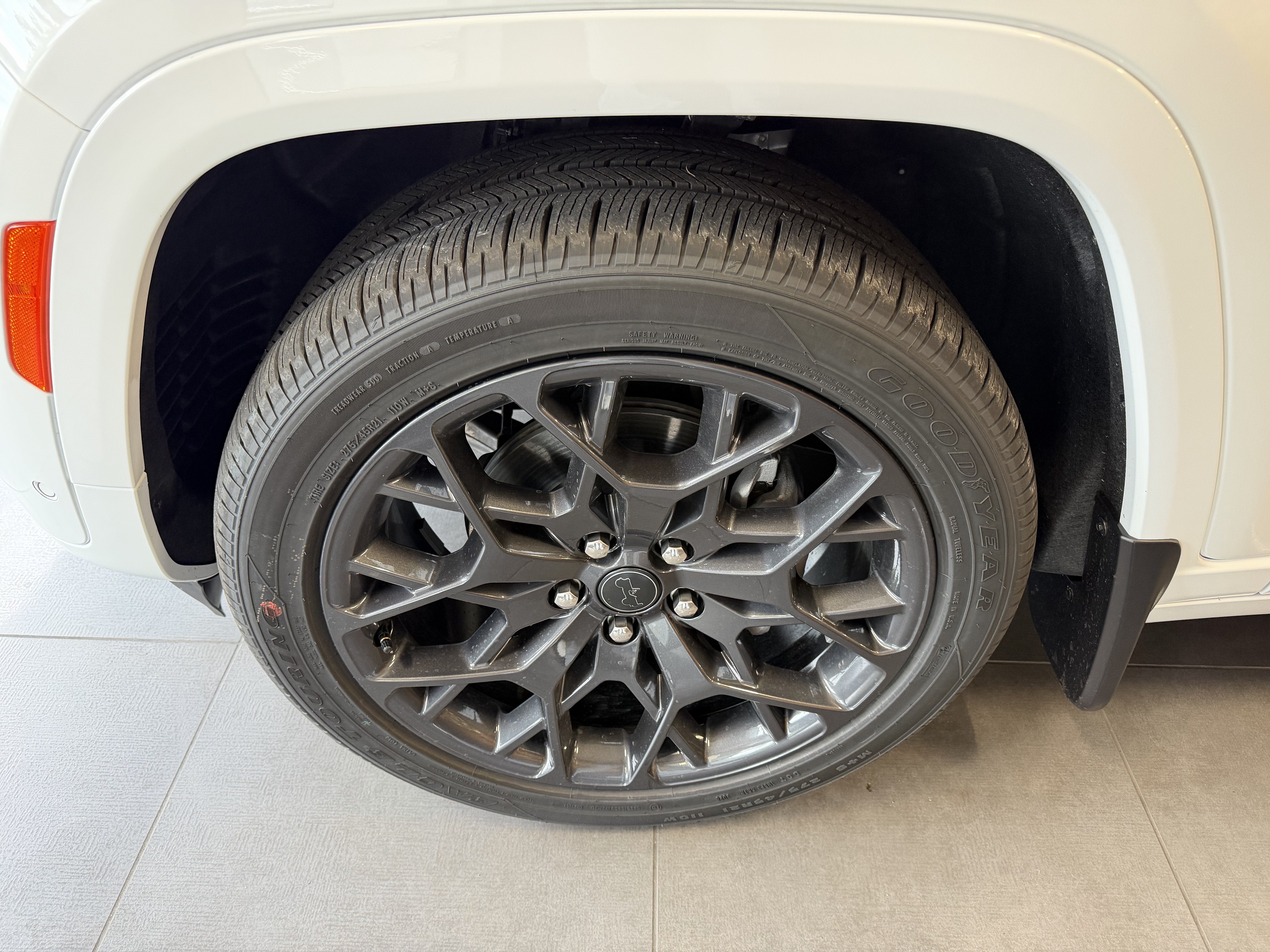 2027 Jeep Grand Cherokee GRAND CHEROKEE SUMMIT 4X4
