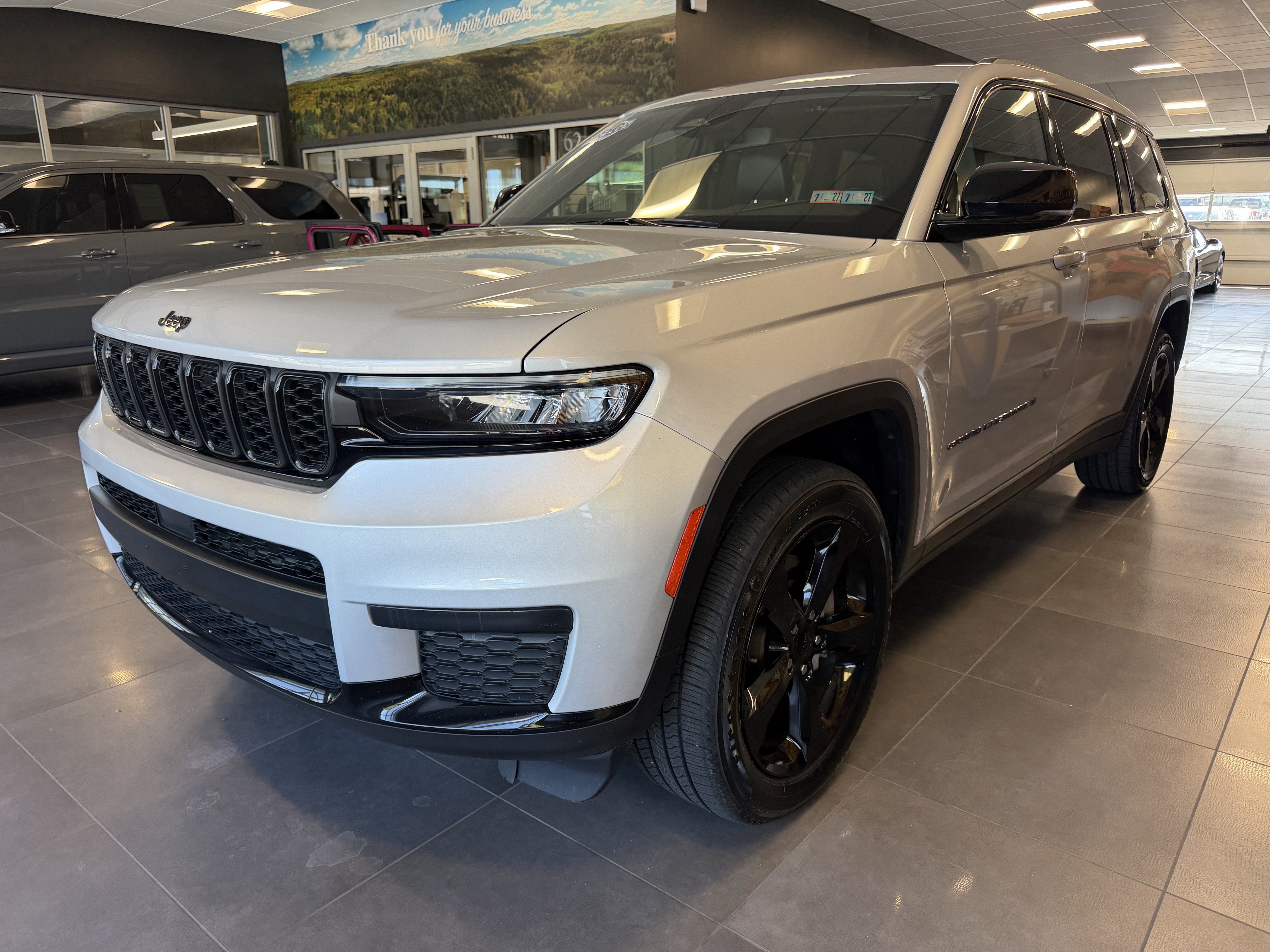 2022 Jeep Grand Cherokee L Altitude 4x4